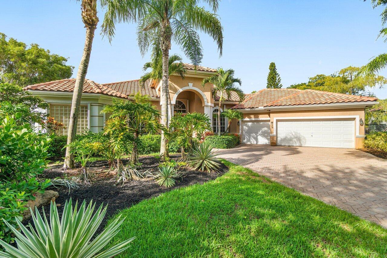 911 Forest Glen Lane