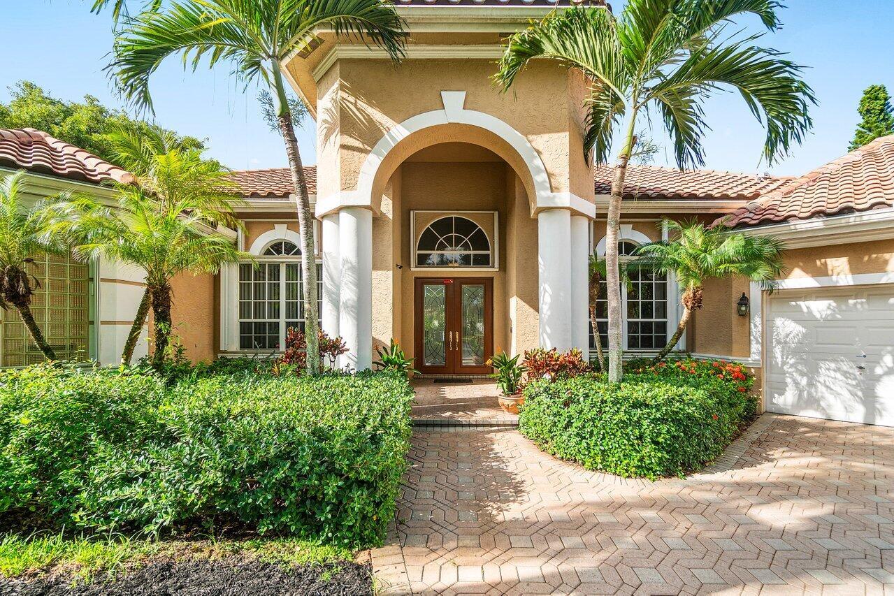 911 Forest Glen Lane