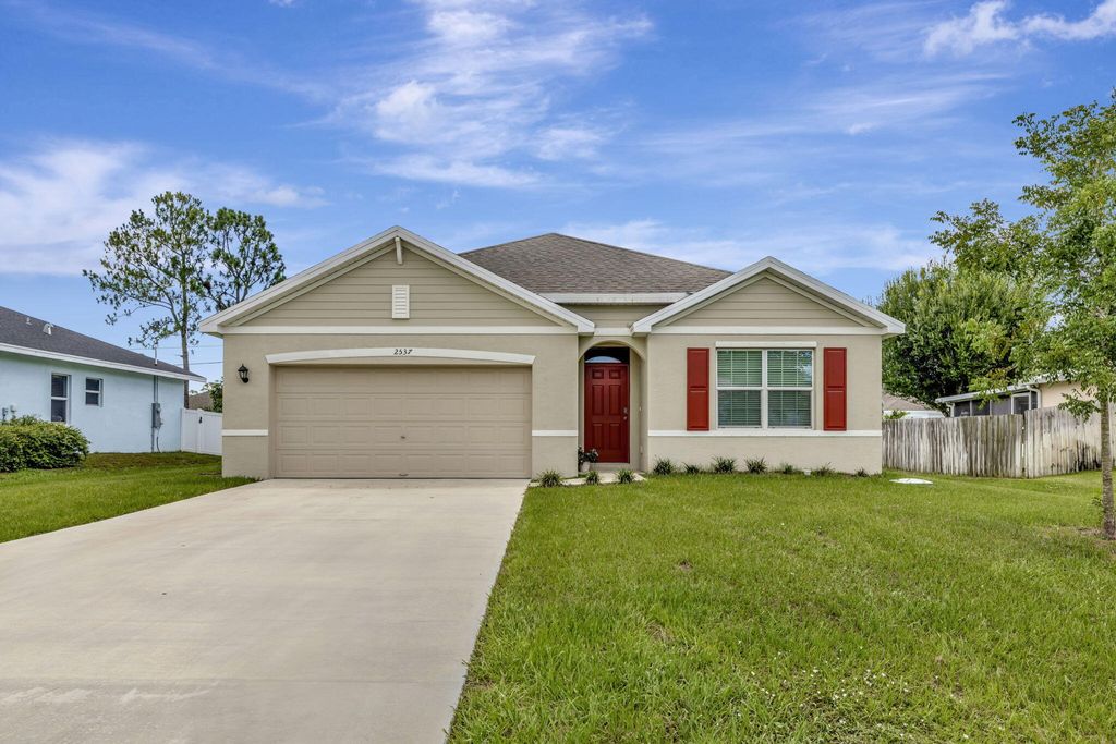 Photo of 2537 SW Calder Street, Port Saint Lucie, FL 34953 (MLS # R11096354)