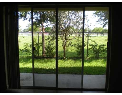 FORDS MANOR - Residential