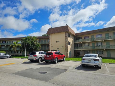 400 Village Green Circle W 205 Palm Springs FL 33461