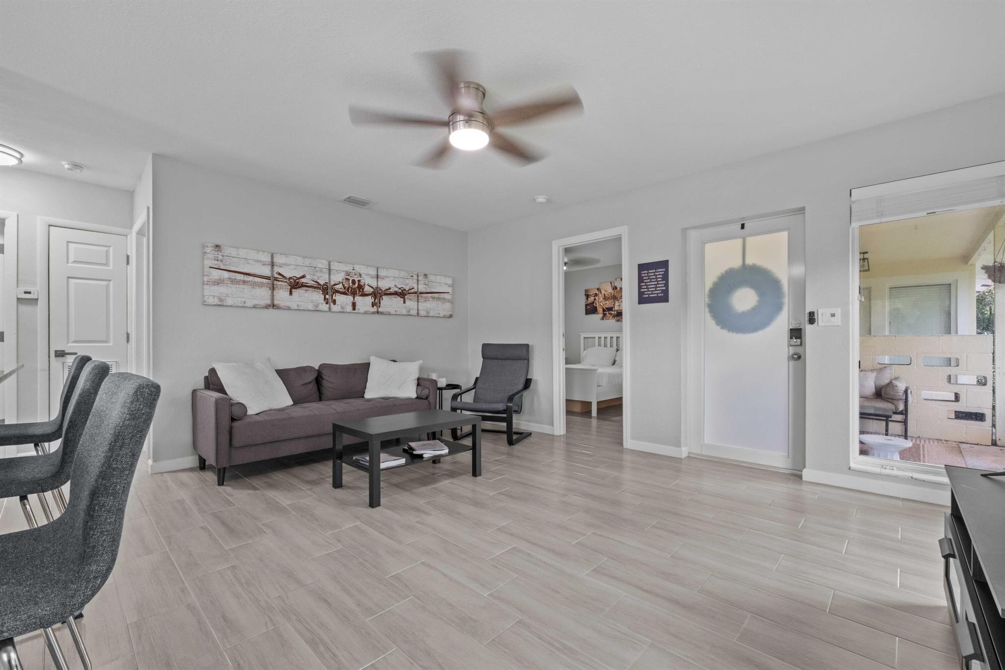 1007 NE 9 Court