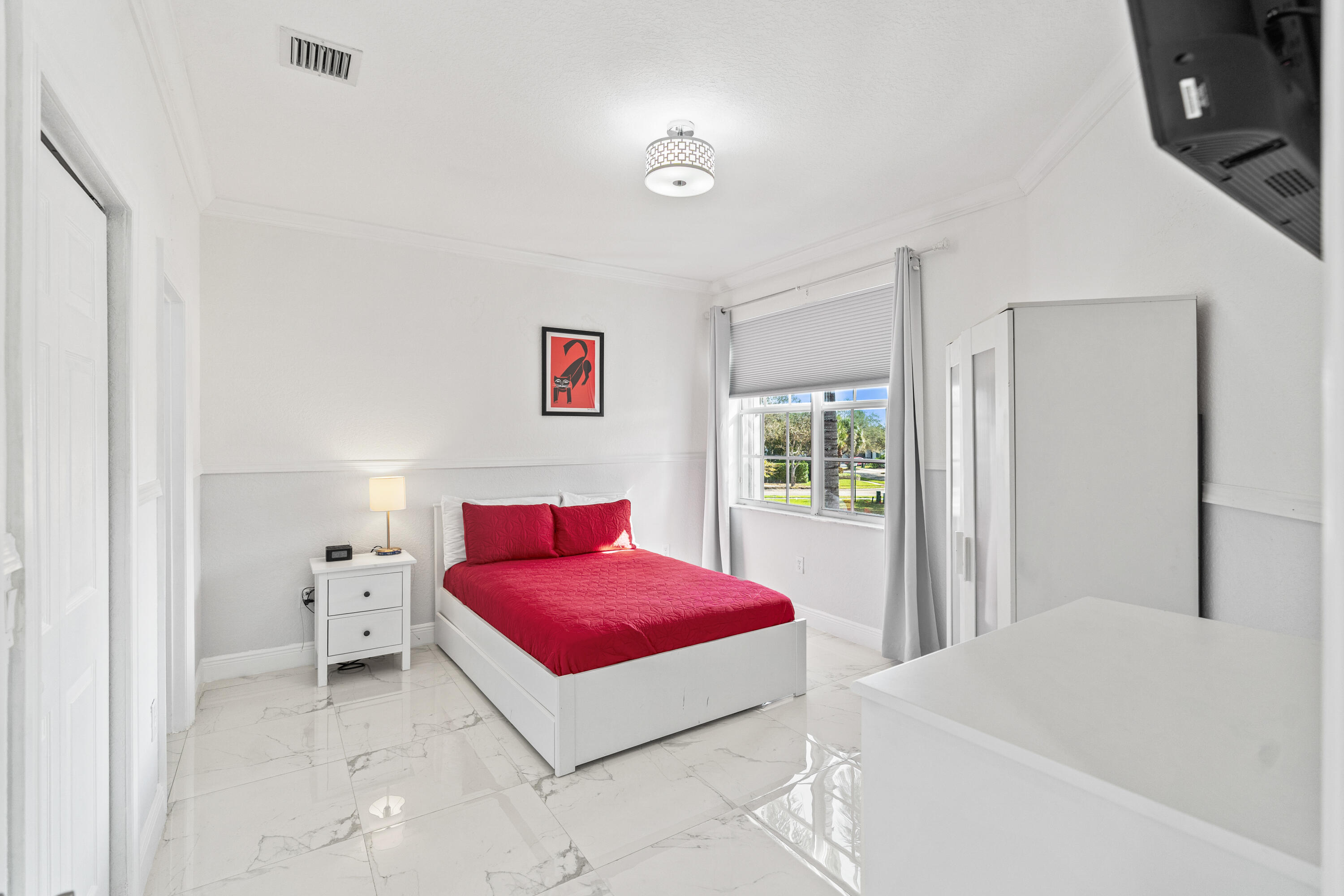 SUNSET LAKES PLAT THREE - Residential