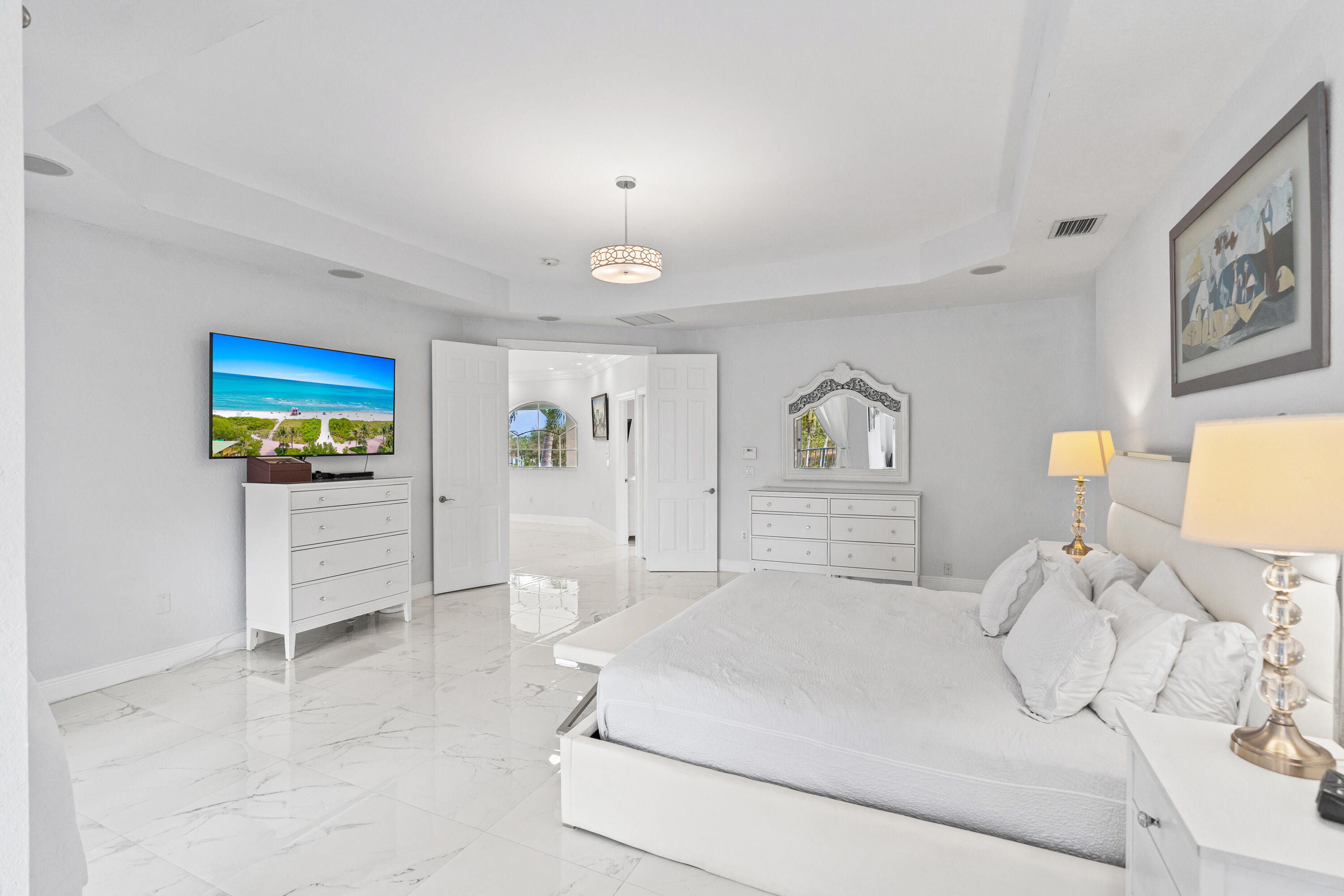 SUNSET LAKES PLAT THREE - Residential