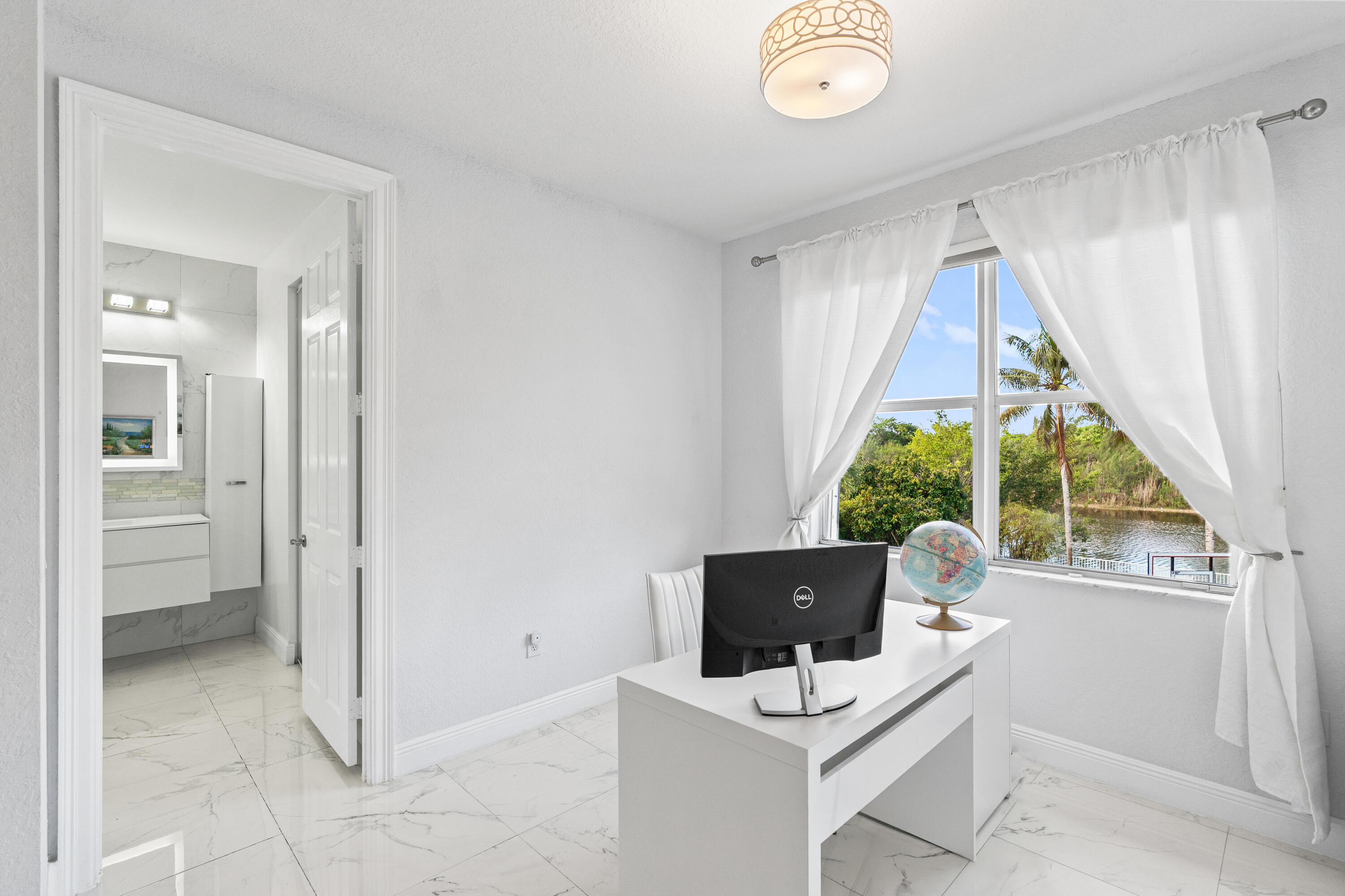 SUNSET LAKES PLAT THREE - Residential