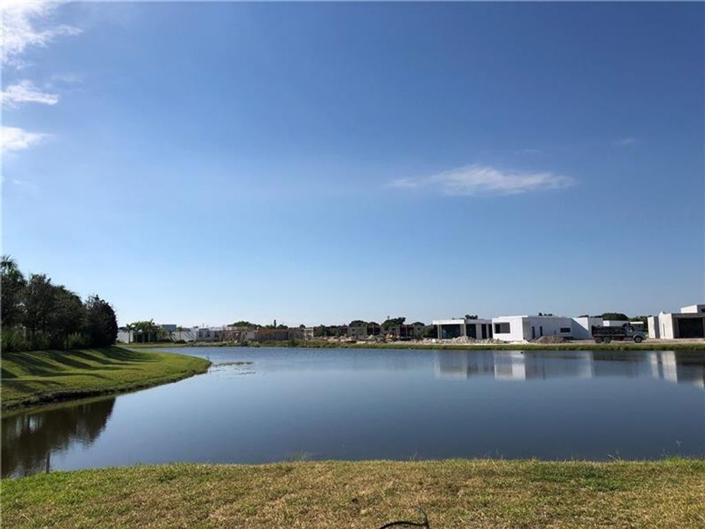 Photo of 150 Riviera Circle, Weston, FL 33326 (MLS # B26017489)