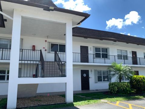 Photo of 3111 Gardens E Drive #25, Palm Beach Gardens, FL 33410 (MLS # B26010037)