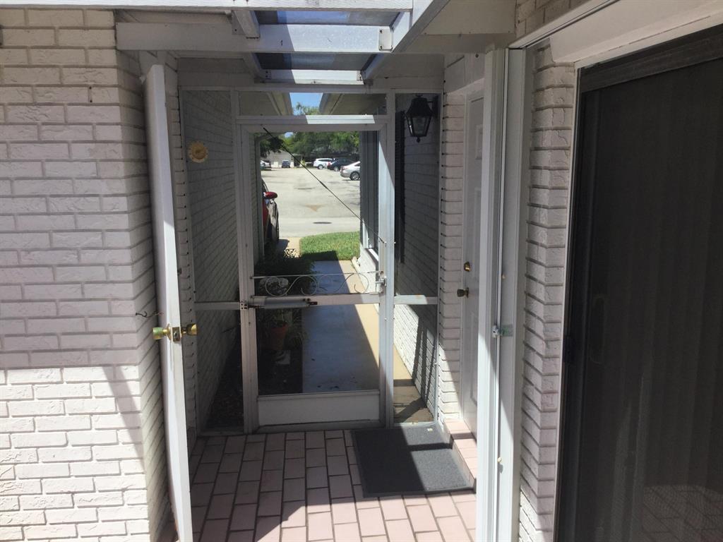 LIMETREE CONDO - Residential