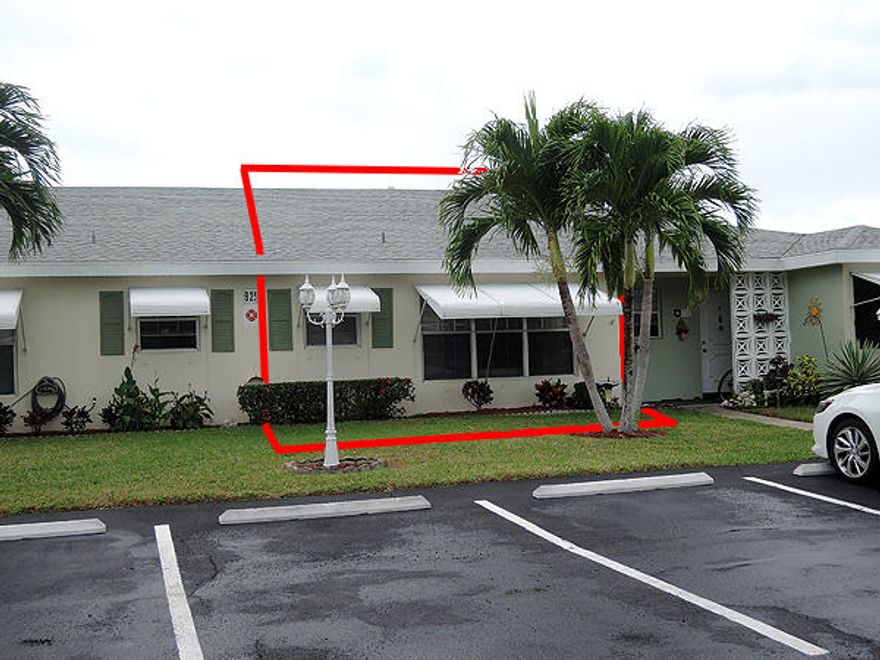 Modernized unit with kitchen wall opened up to living & dining areas. Laminate Flooring throughout except for Bedroom, & FL RM. 42'' Wood cabinets with self closing drawers. Newer refrigerator +ice maker, dishwasher, glass top range, Disposal, & newer stainless kitchen sink. Bath was updated with newer tile floor, vanity, sink, toilet & medicine cabinet. Light fixtures have been changed + AC vent in FL RM thereby increasing the living area of this unit. Great unit to have as a winter home..