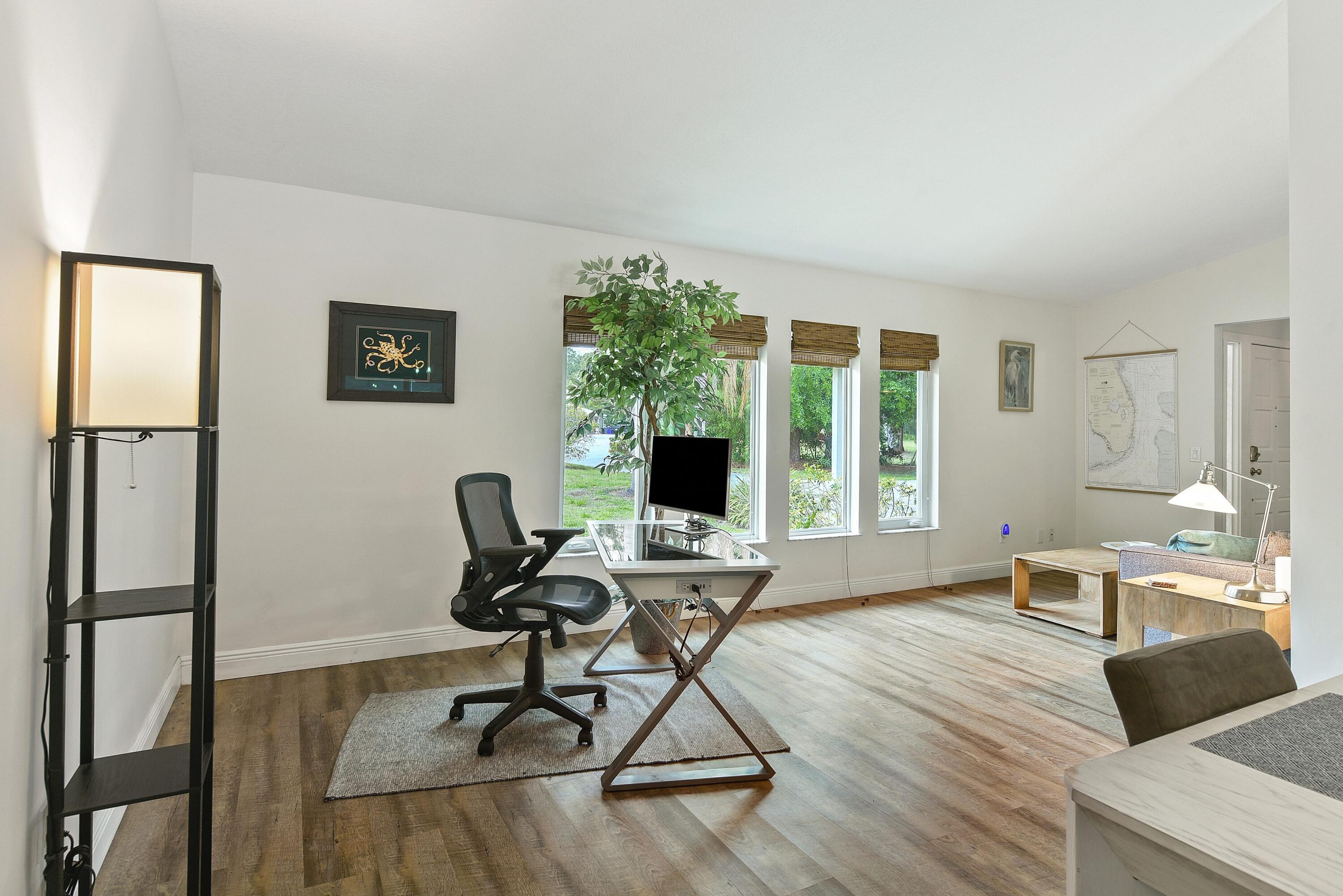 TROPICAL ESTATES SEC 4 - Residential