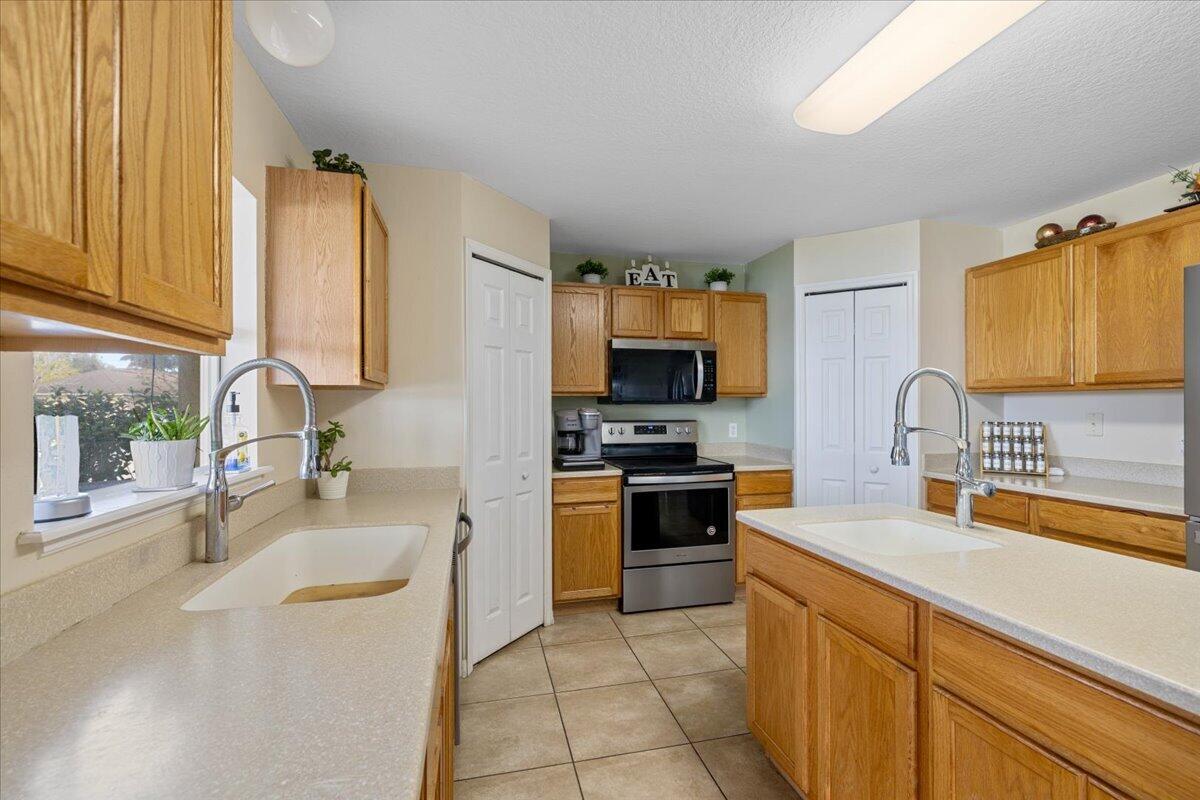 LAKES AT SAND RIDGE - Residential