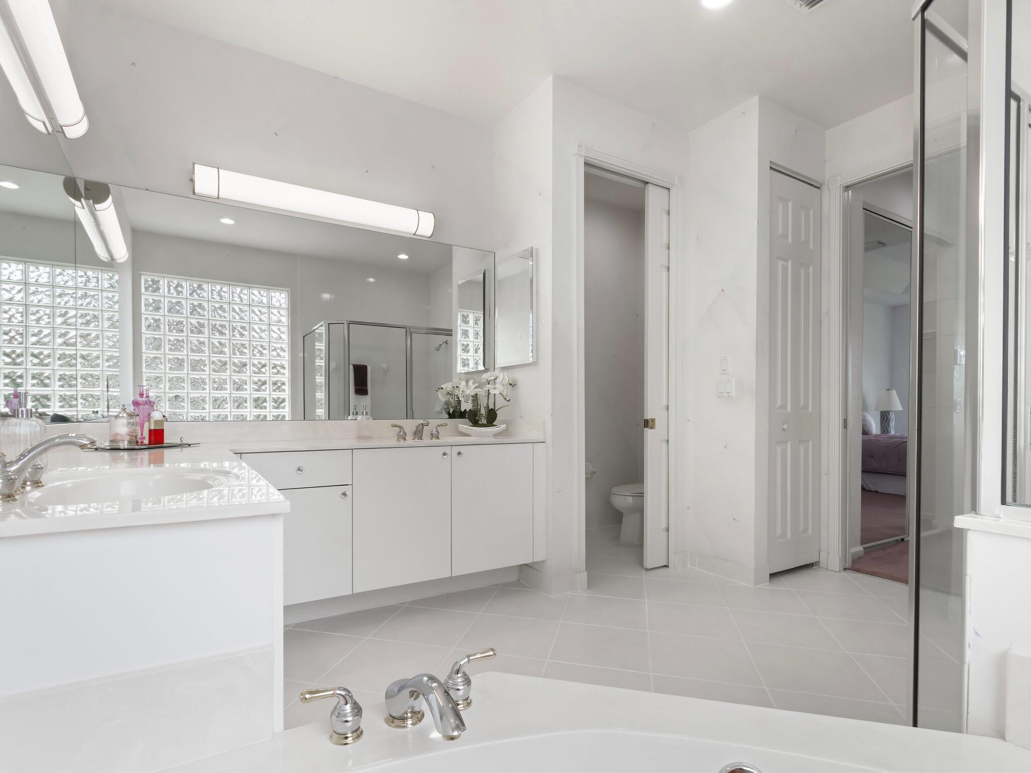 VALENCIA ISLES 2 - Residential