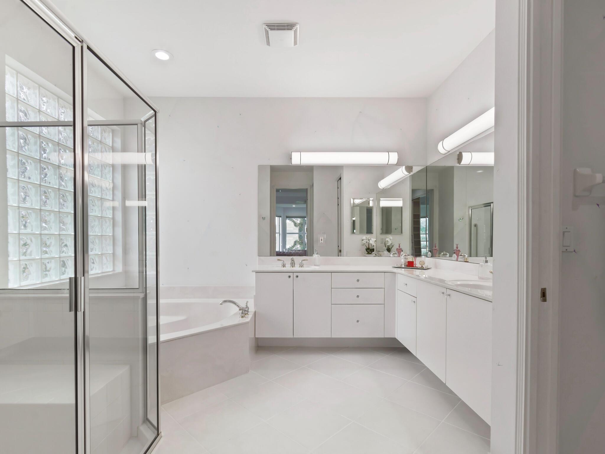 VALENCIA ISLES 2 - Residential