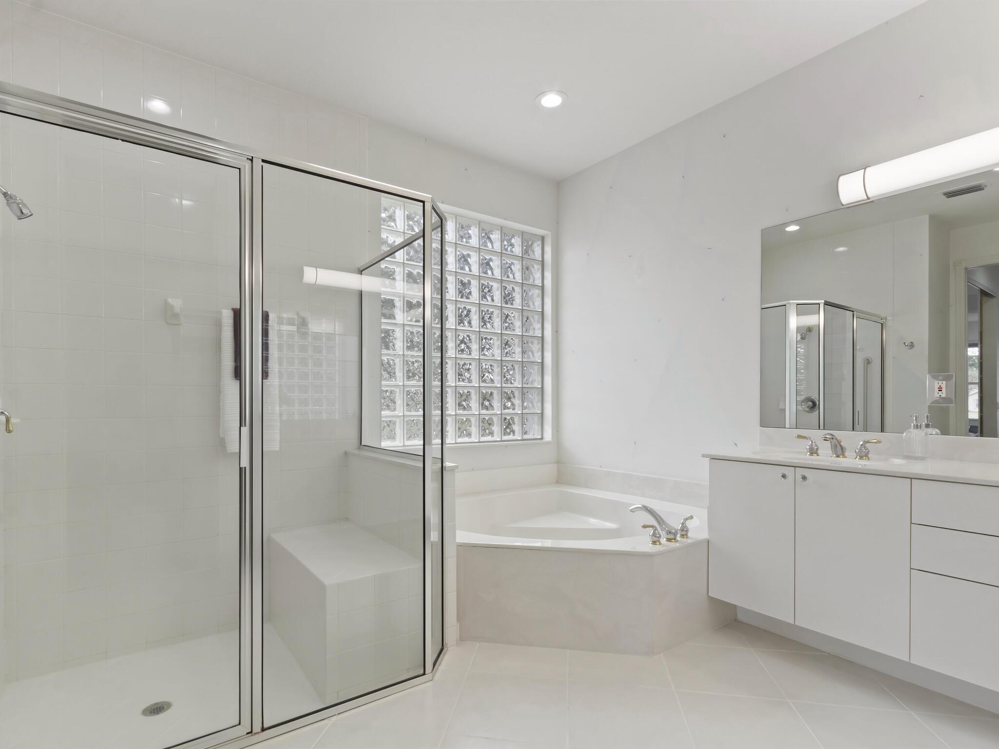 VALENCIA ISLES 2 - Residential