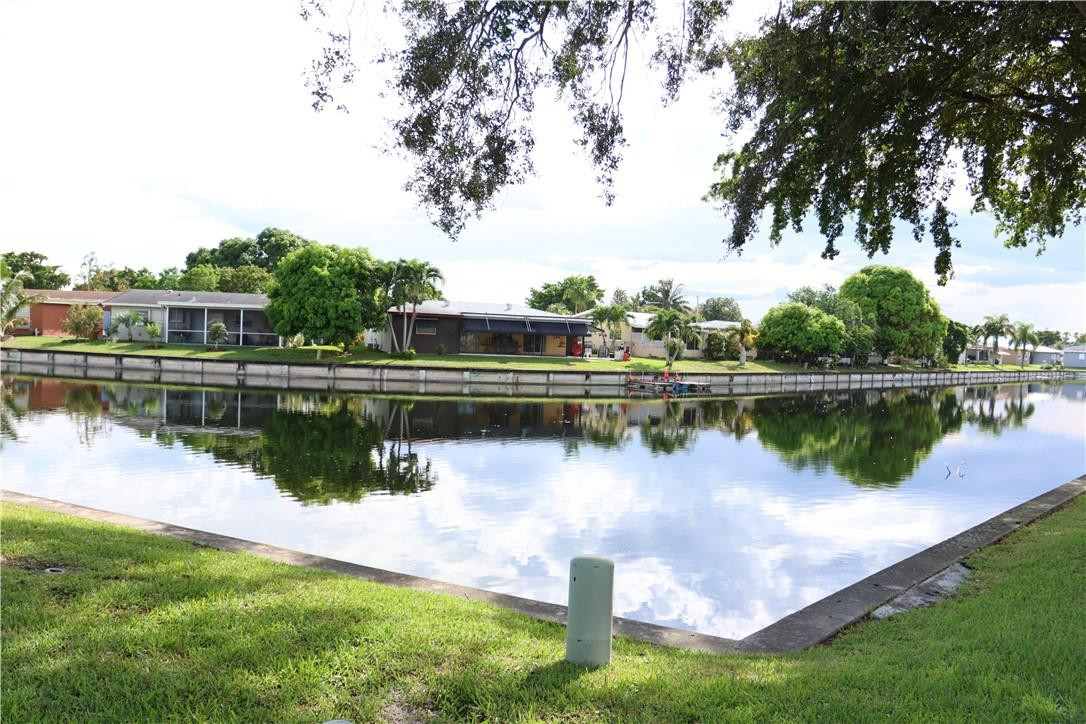 Mainlands Of Tamarac Lake - Residential