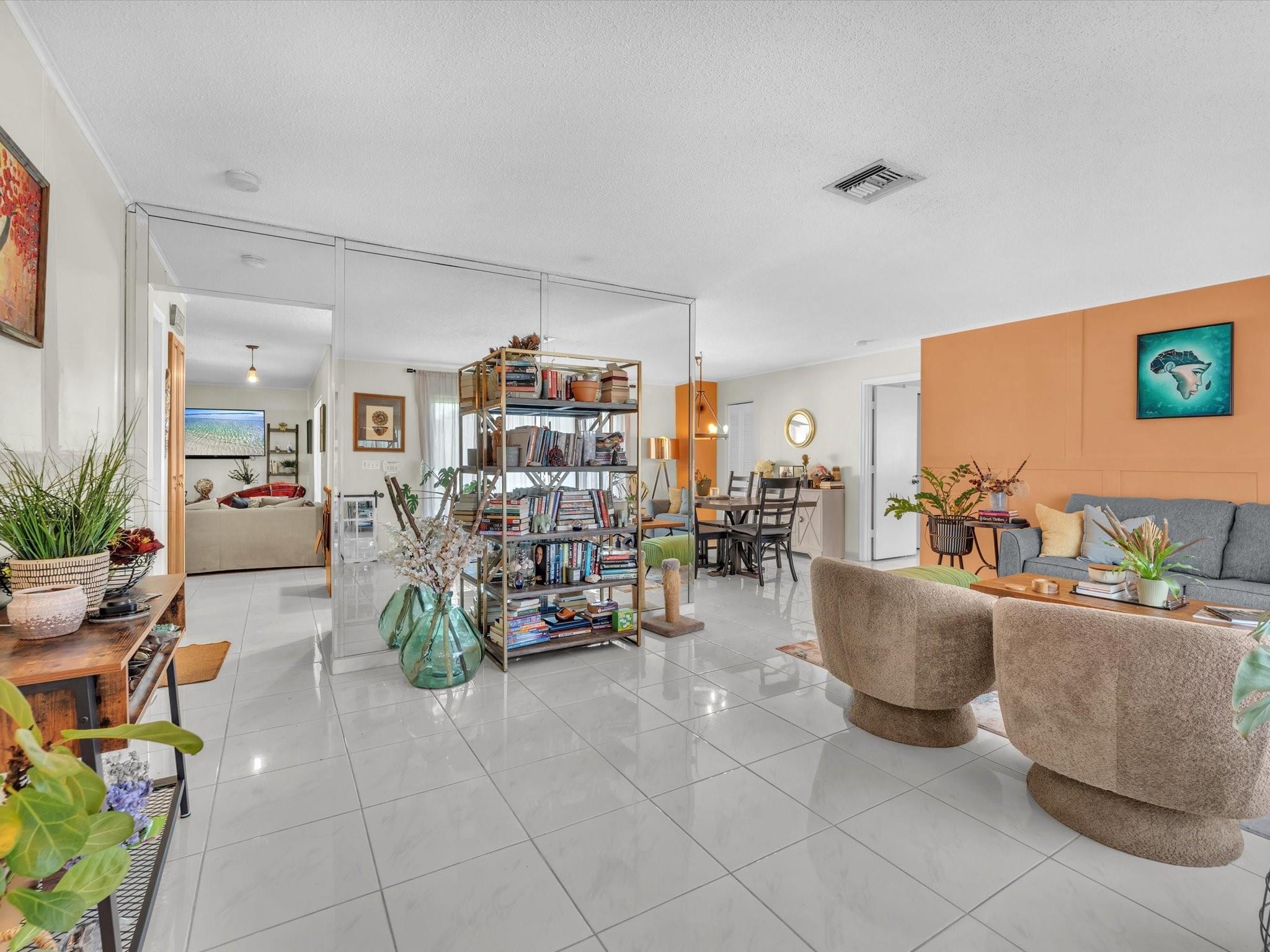 CASTLEWOOD - Residential Lease