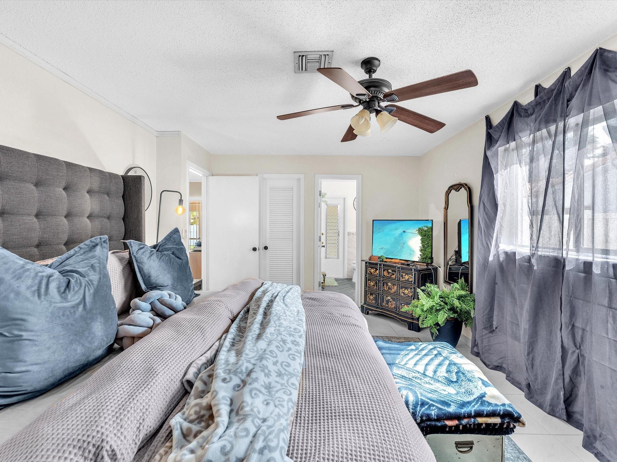 CASTLEWOOD - Residential Lease