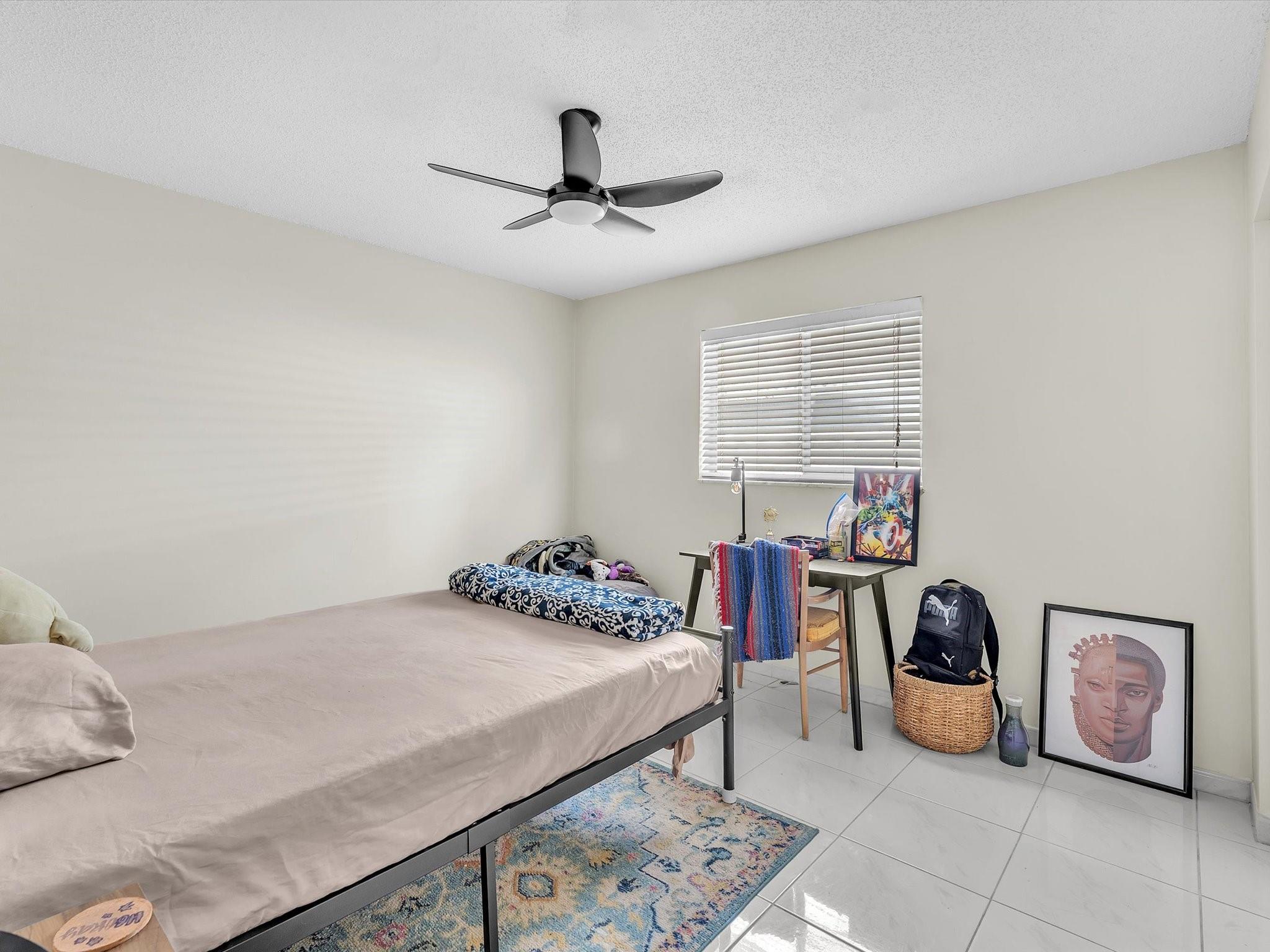 CASTLEWOOD - Residential Lease