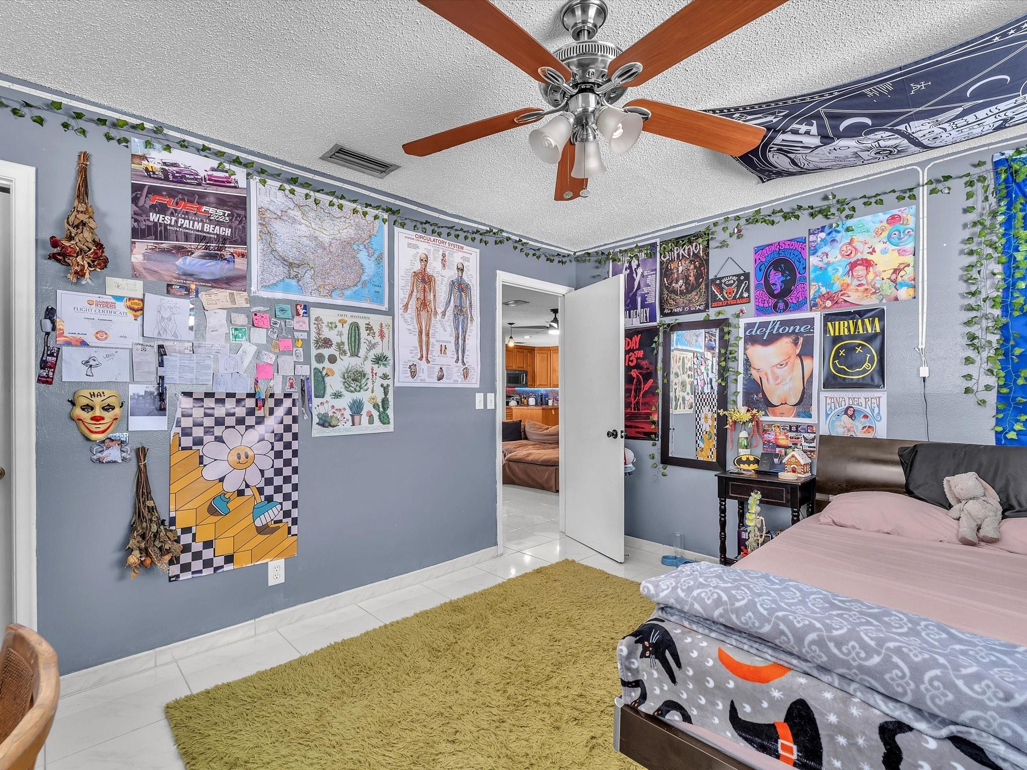 CASTLEWOOD - Residential Lease