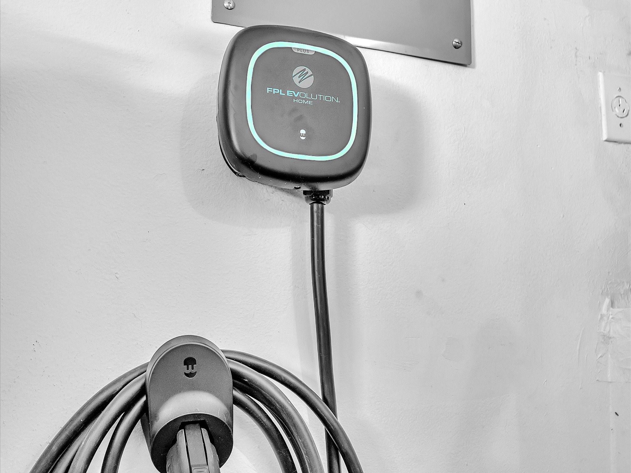 CASTLEWOOD - Residential Lease