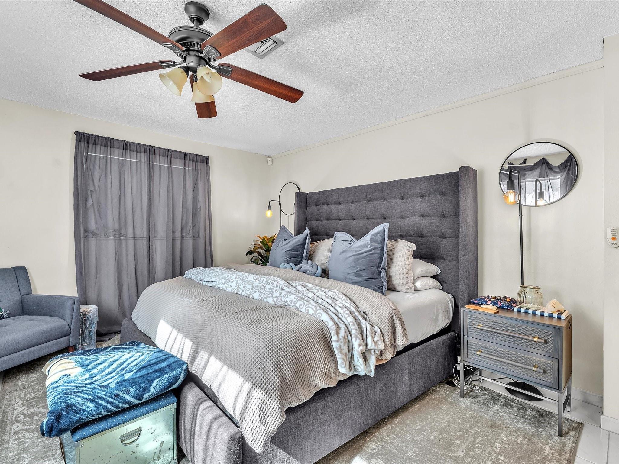 CASTLEWOOD - Residential Lease