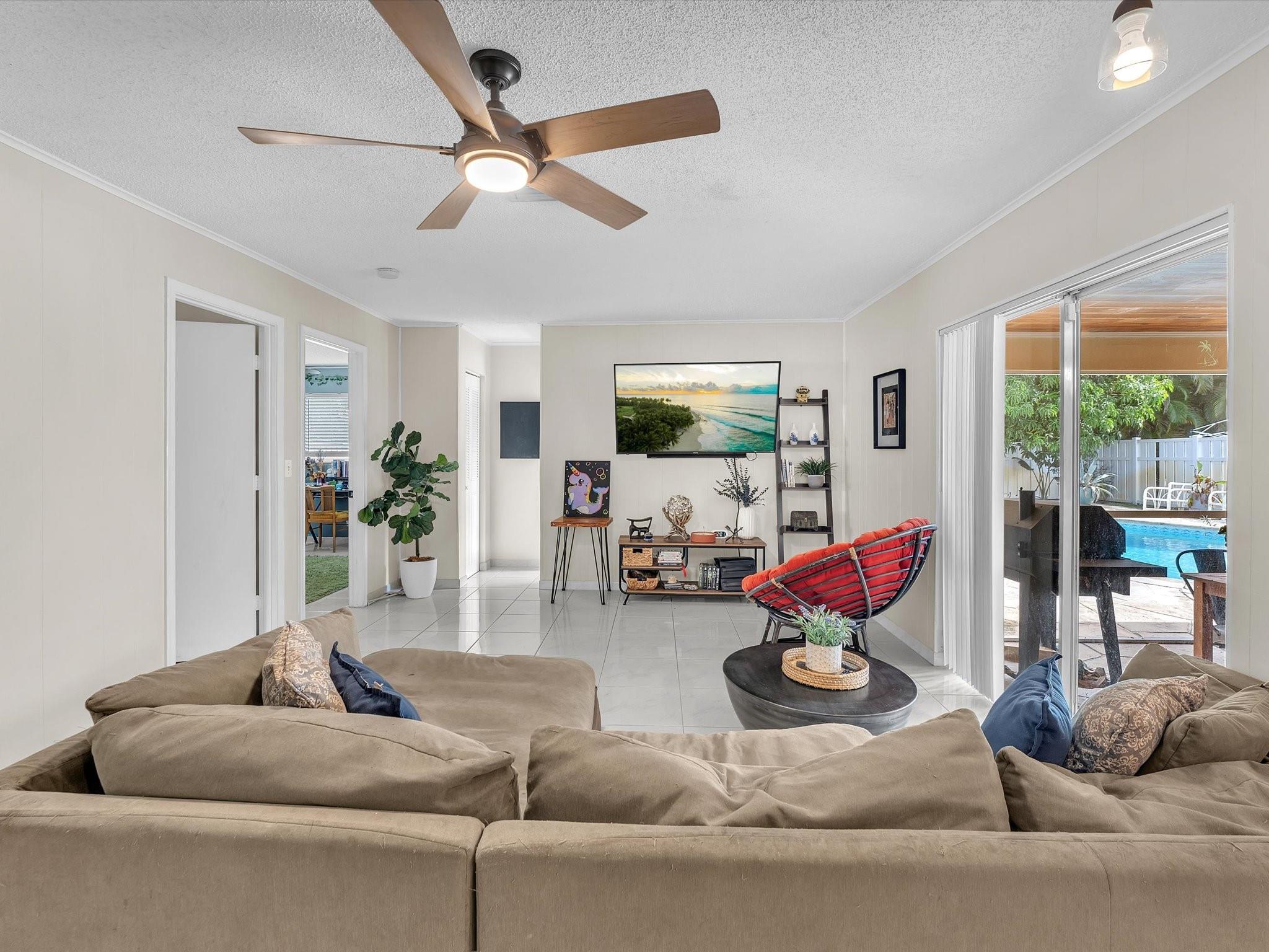 CASTLEWOOD - Residential Lease