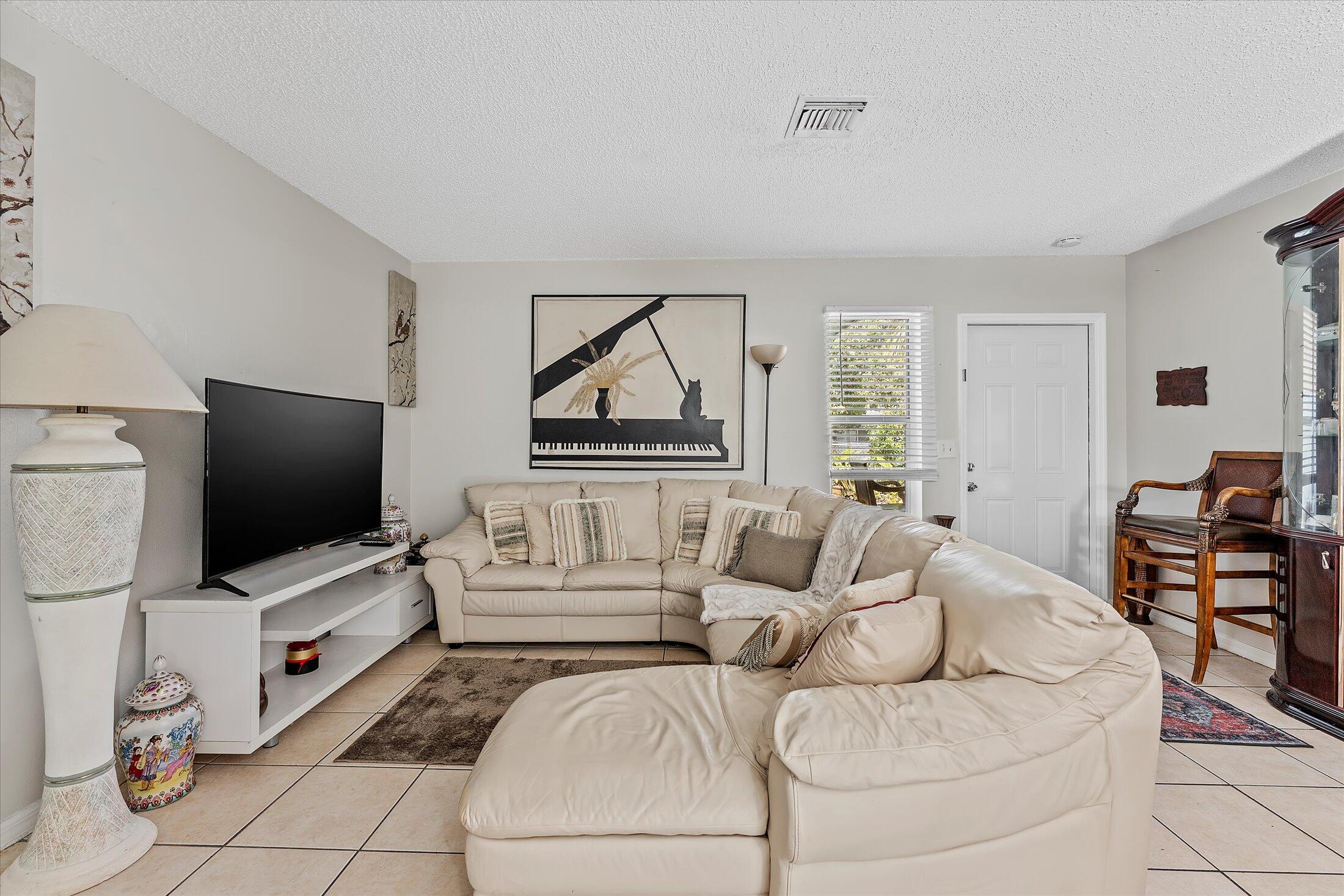 BUNKER HILL ADD 2 TO WPB - Residential Income