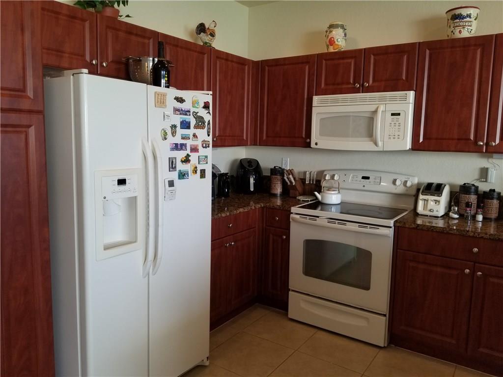 Isles of Oakland Park - Residential