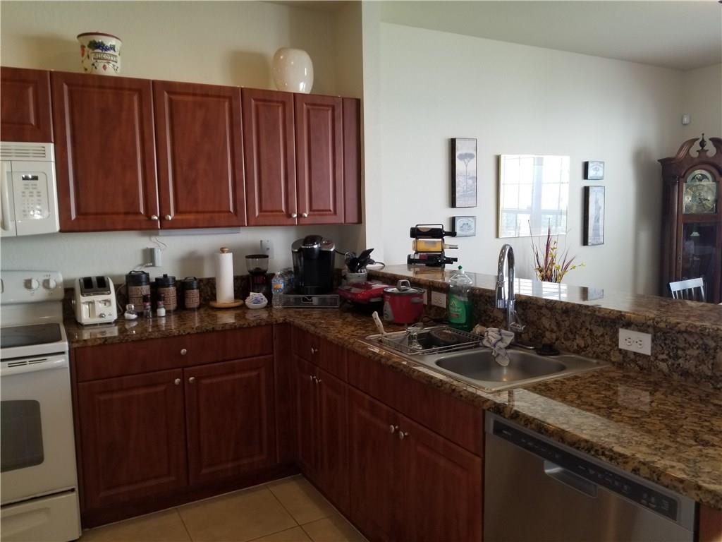 Isles of Oakland Park - Residential