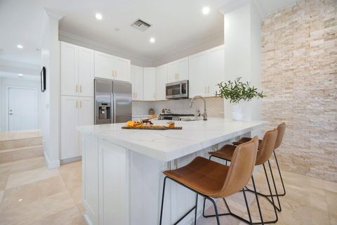 Tiny photo for 1705 NE 5th Street, Fort Lauderdale, FL 33301 (MLS # B26014118)