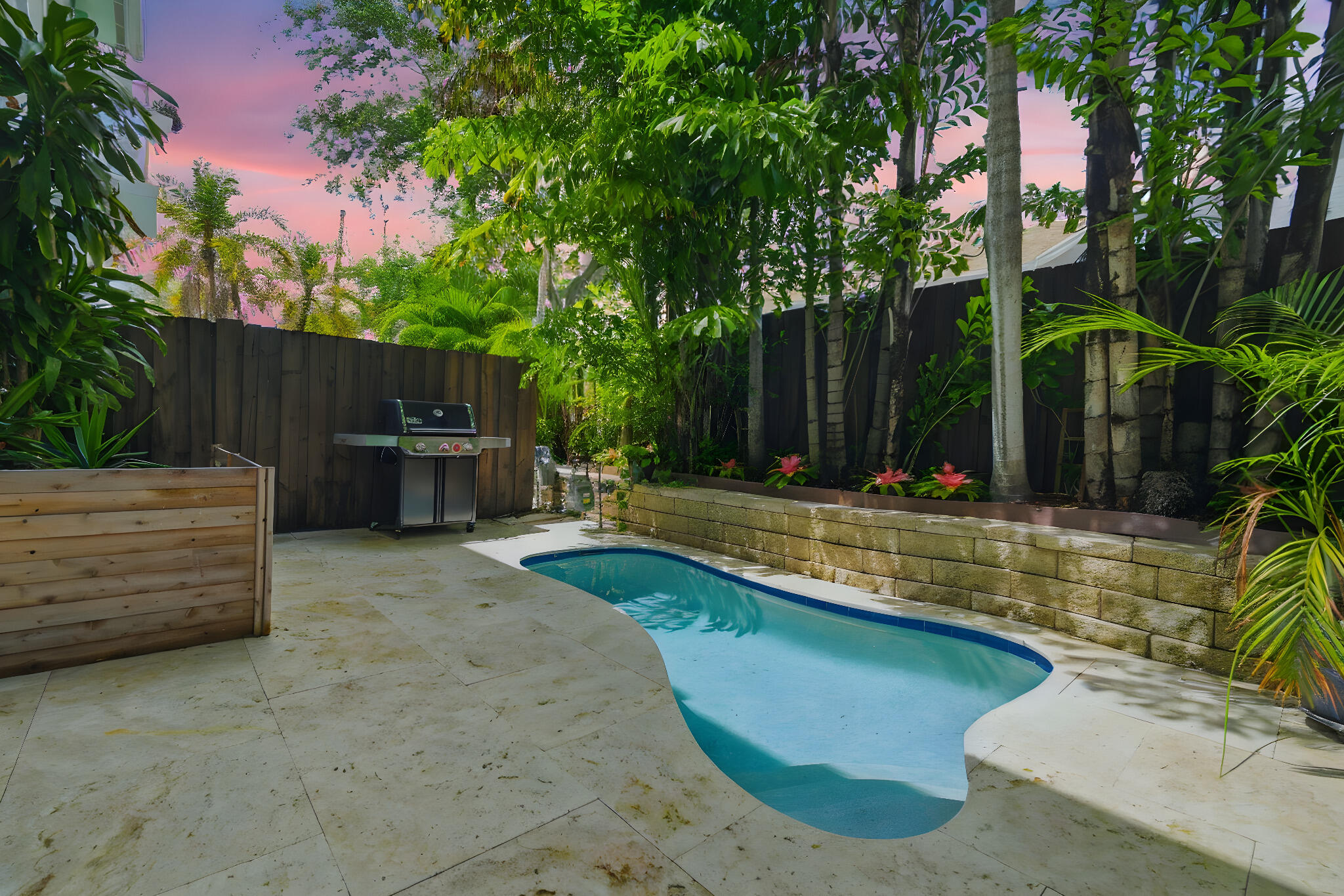 VICTORIA PARK CORR AMEN PLAT - Residential