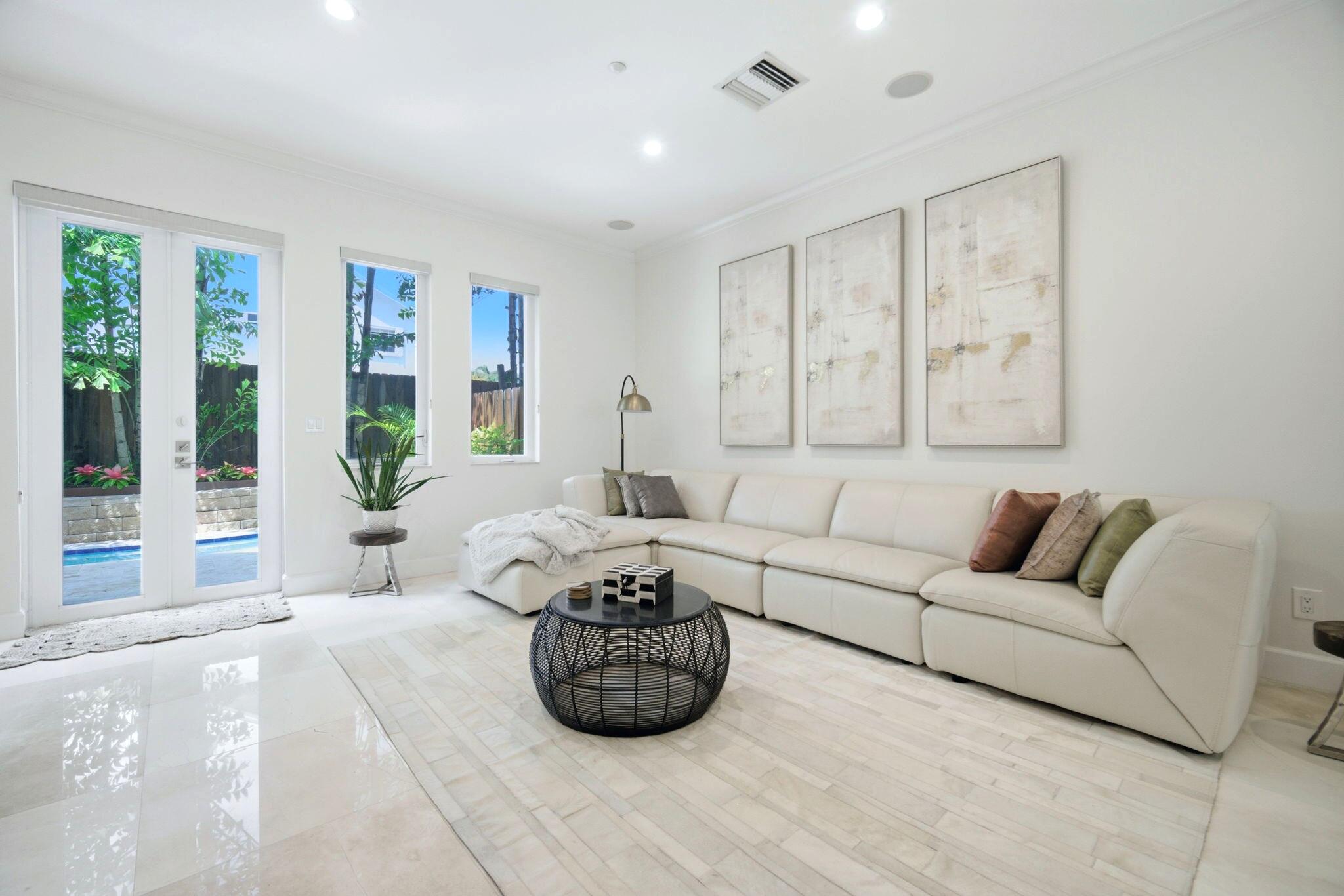 VICTORIA PARK CORR AMEN PLAT - Residential