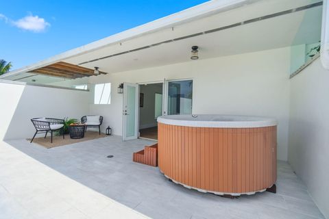 Tiny photo for 1705 NE 5th Street, Fort Lauderdale, FL 33301 (MLS # B26014118)