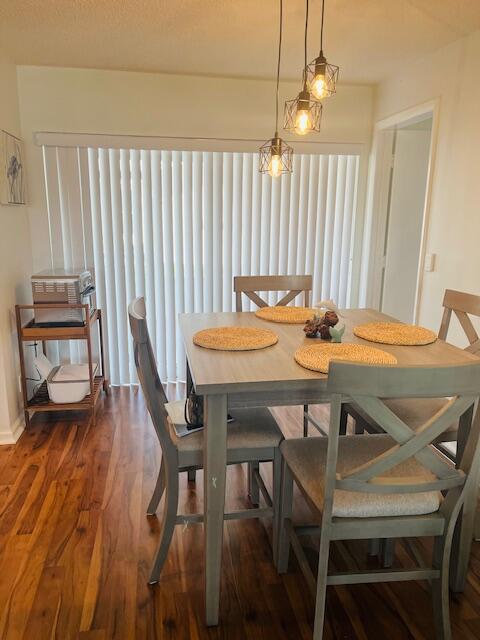 PALM BEACH LEISUREVILLE SEC 7 - Residential