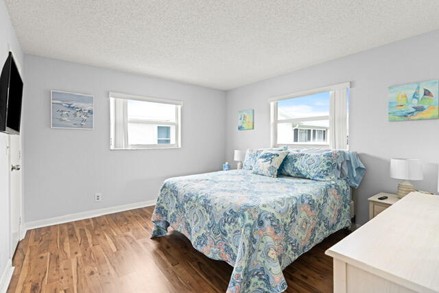 PALM BEACH LEISUREVILLE SEC 7 - Residential