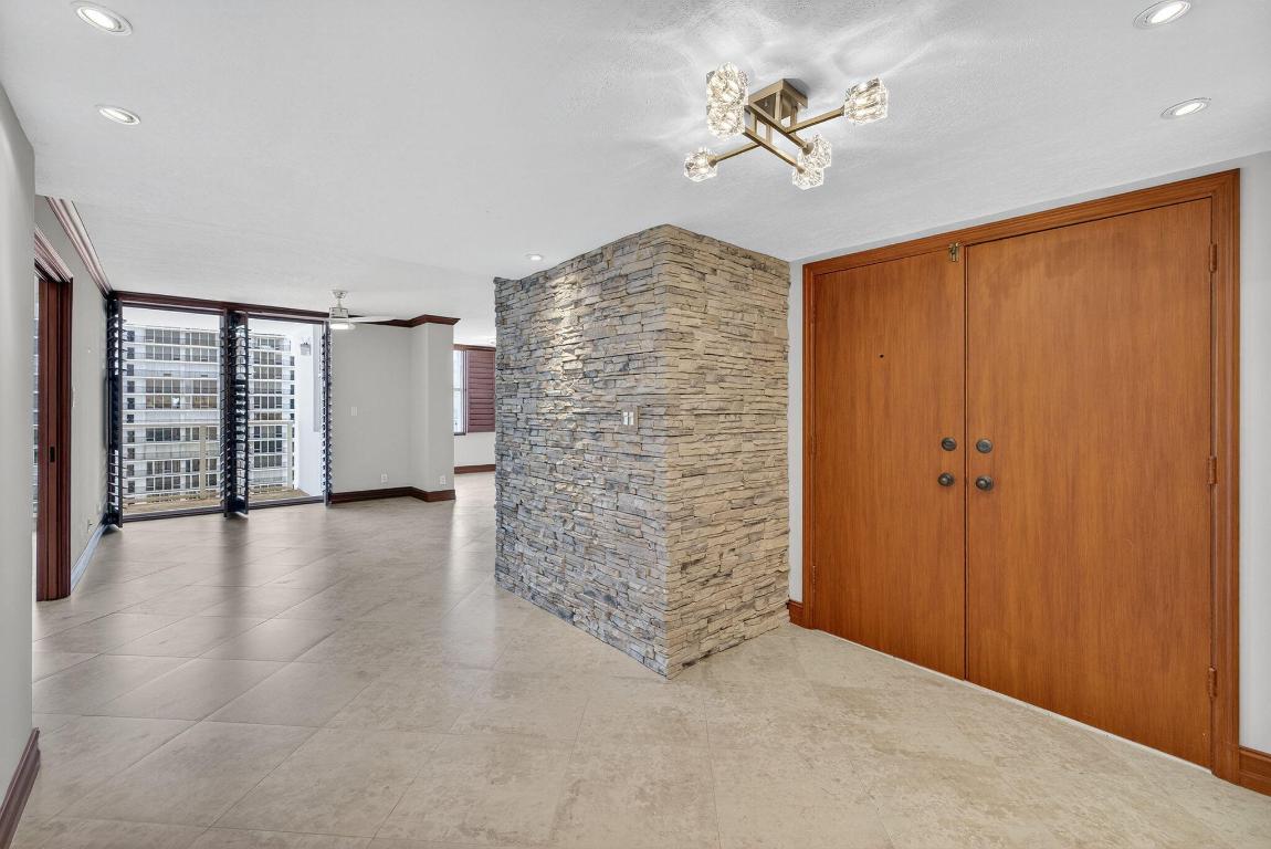 4300 N Ocean Boulevard 20k & L