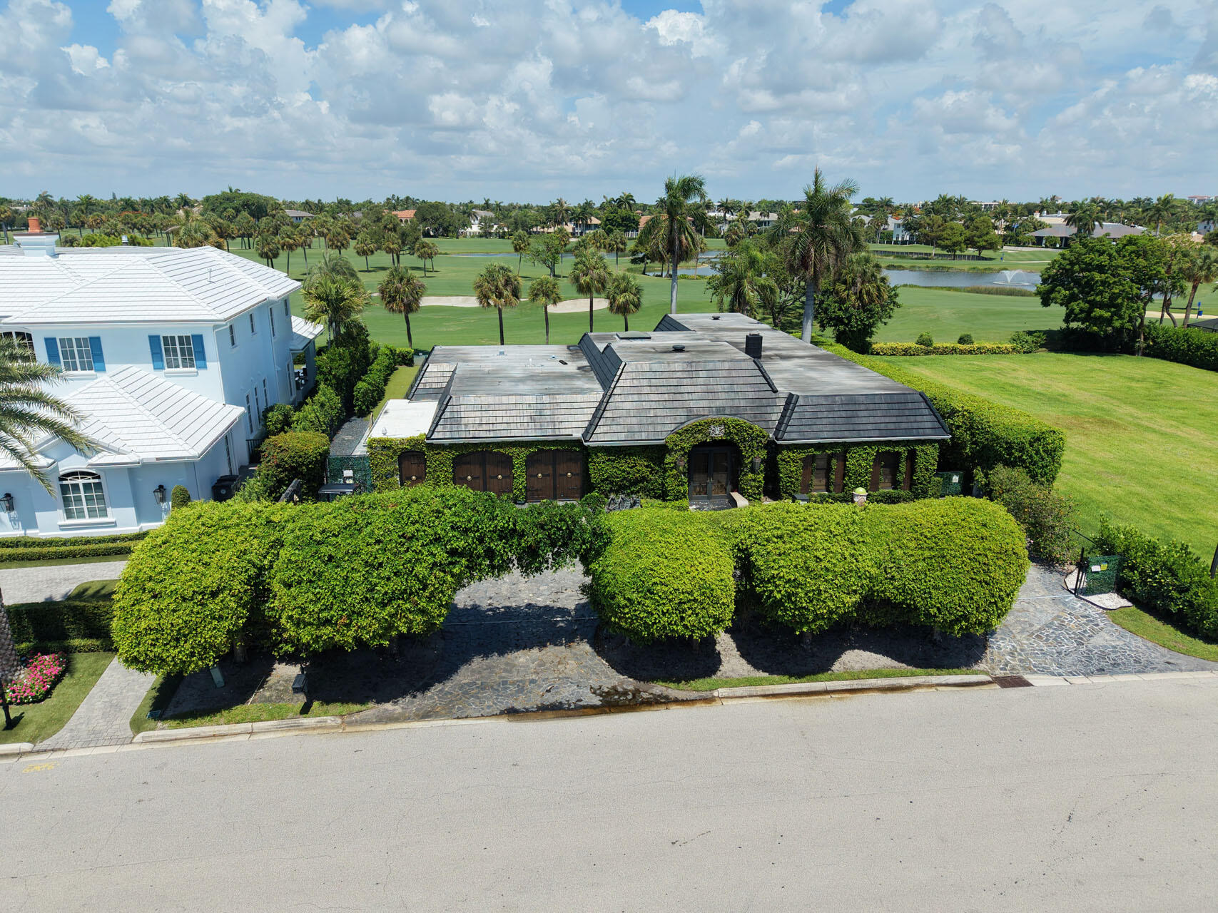 1877 Royal Palm Way