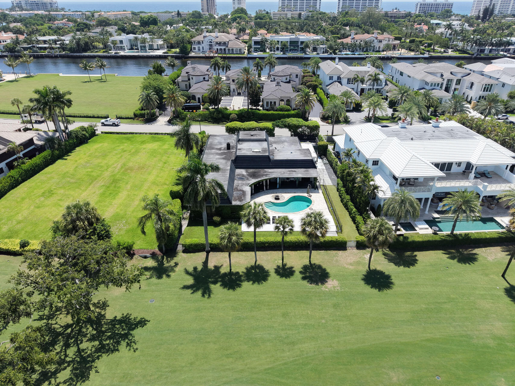 1877 Royal Palm Way