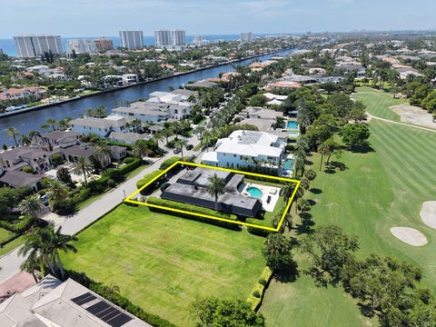 Tiny photo for 1877 Royal Palm Way, Boca Raton, FL 33432 (MLS # B26045710)