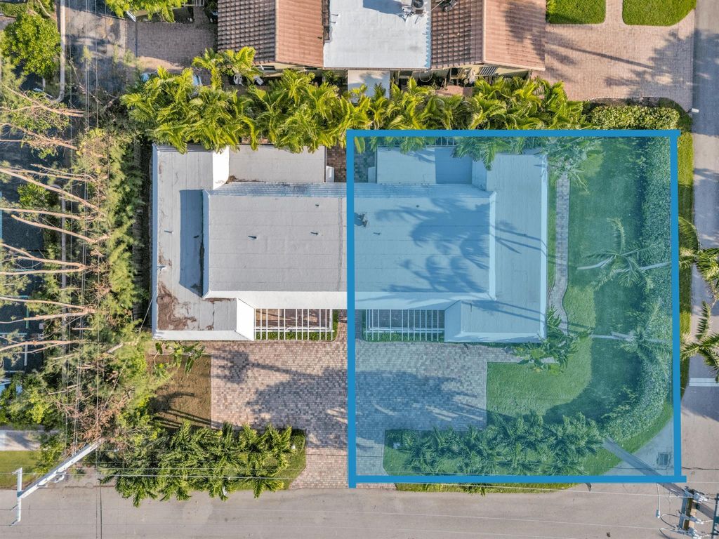 Photo of 900 NE 4th Street #B, Boca Raton, FL 33432 (MLS # R11091242)