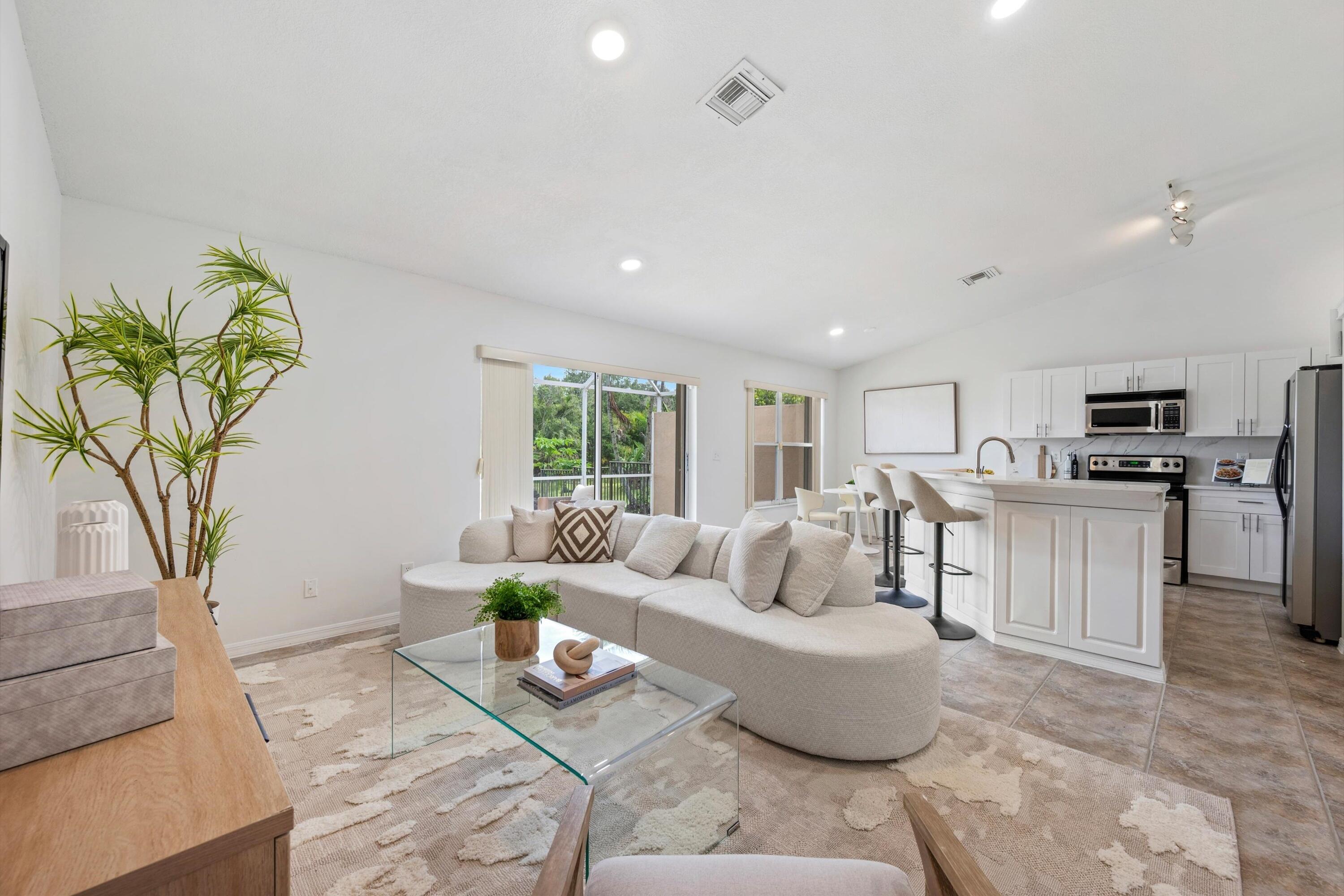 SILVER LAKES AT PEMBROKE PINES - Residential