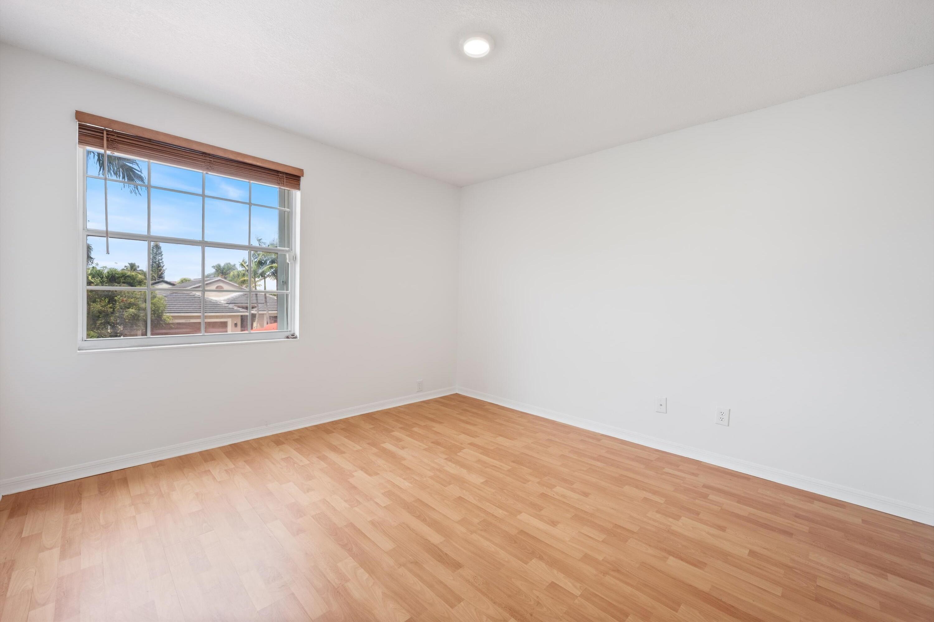 SILVER LAKES AT PEMBROKE PINES - Residential