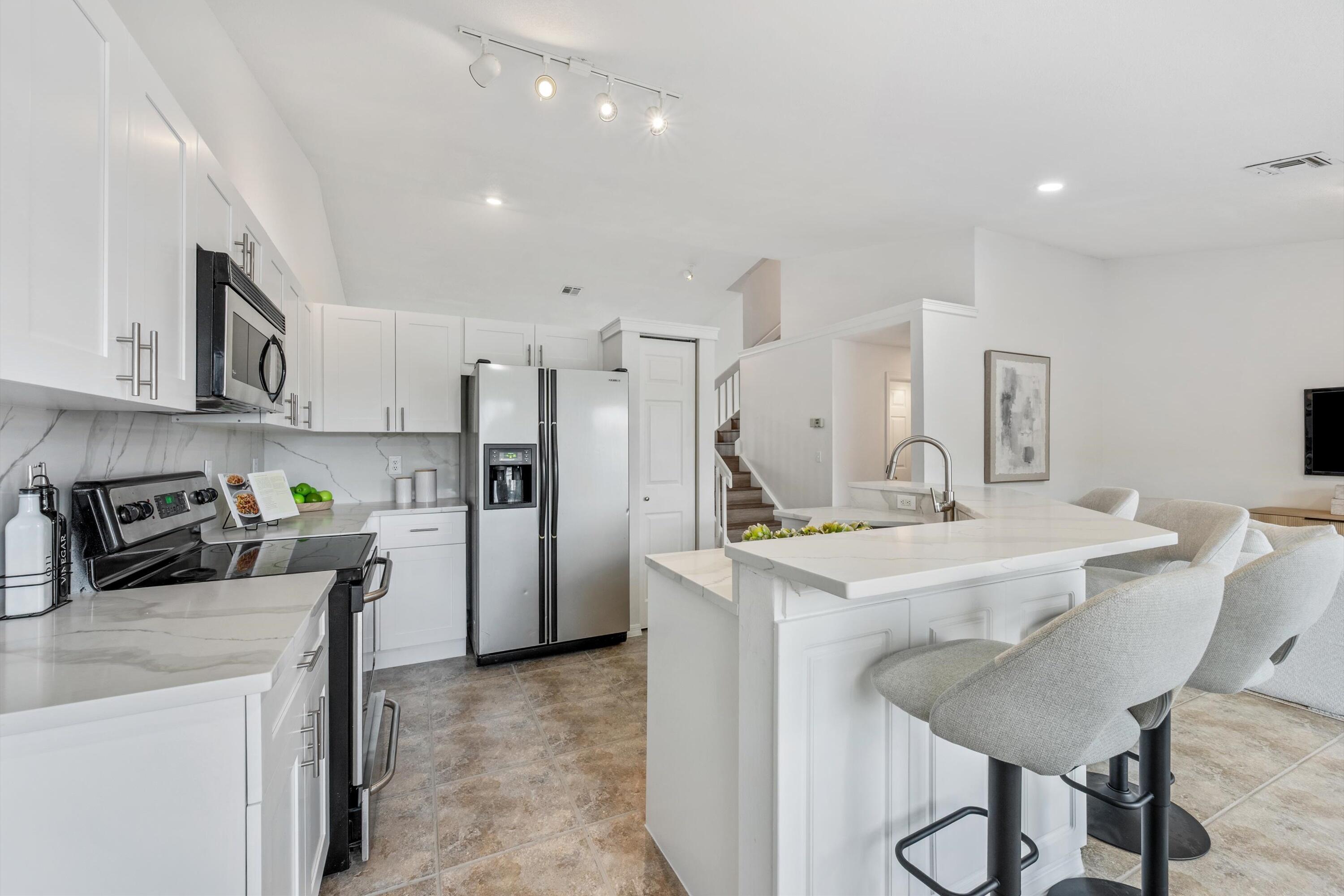 SILVER LAKES AT PEMBROKE PINES - Residential