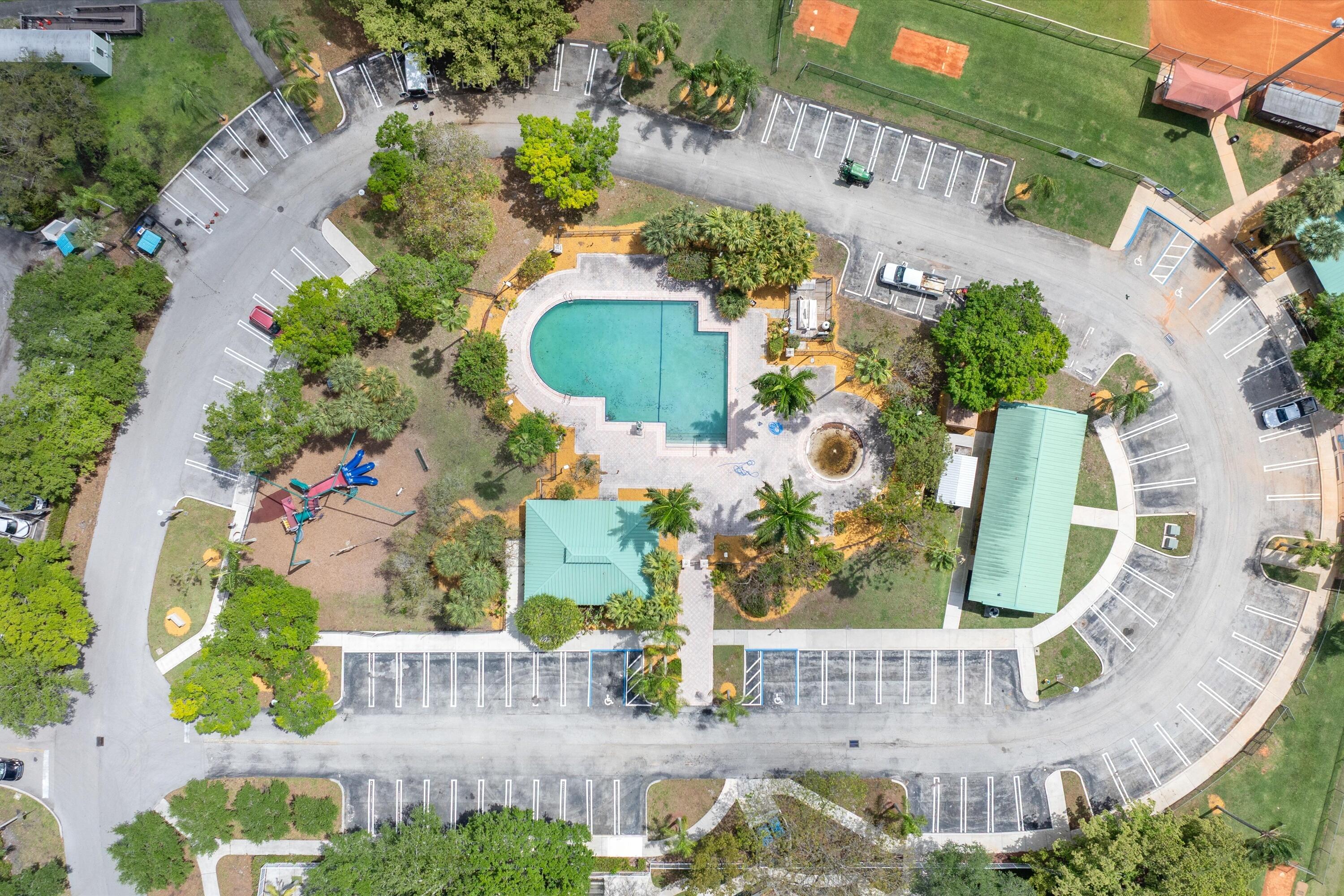 SILVER LAKES AT PEMBROKE PINES - Residential