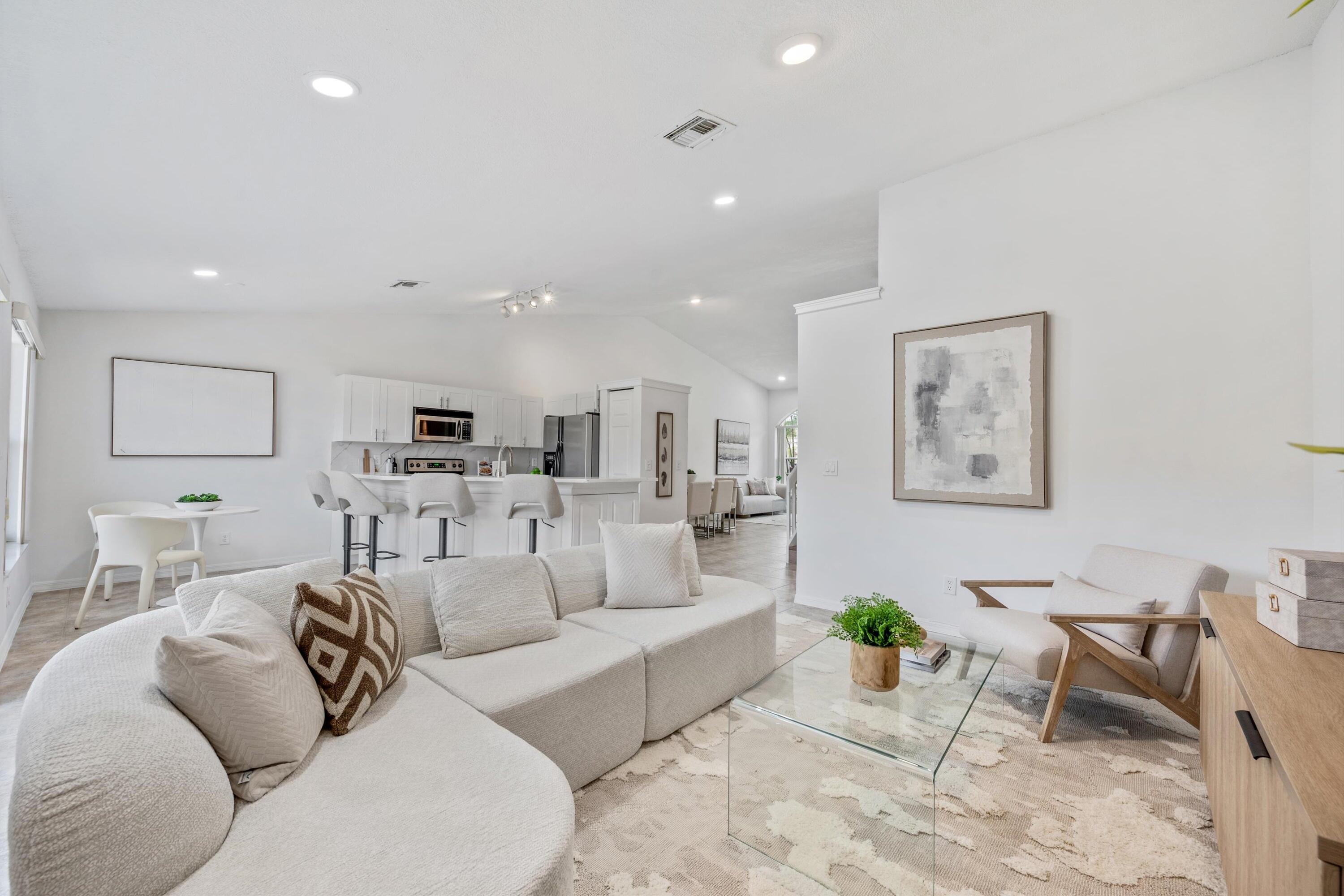 SILVER LAKES AT PEMBROKE PINES - Residential