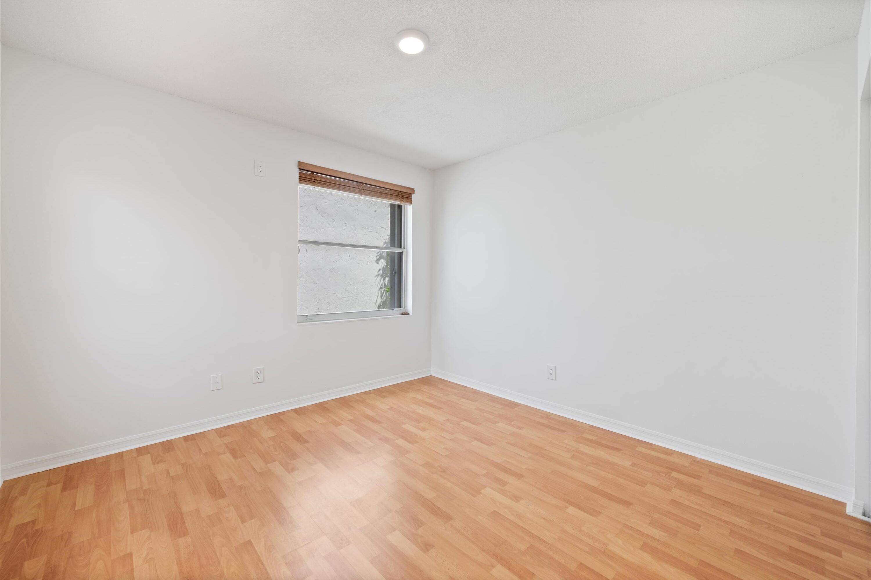 SILVER LAKES AT PEMBROKE PINES - Residential