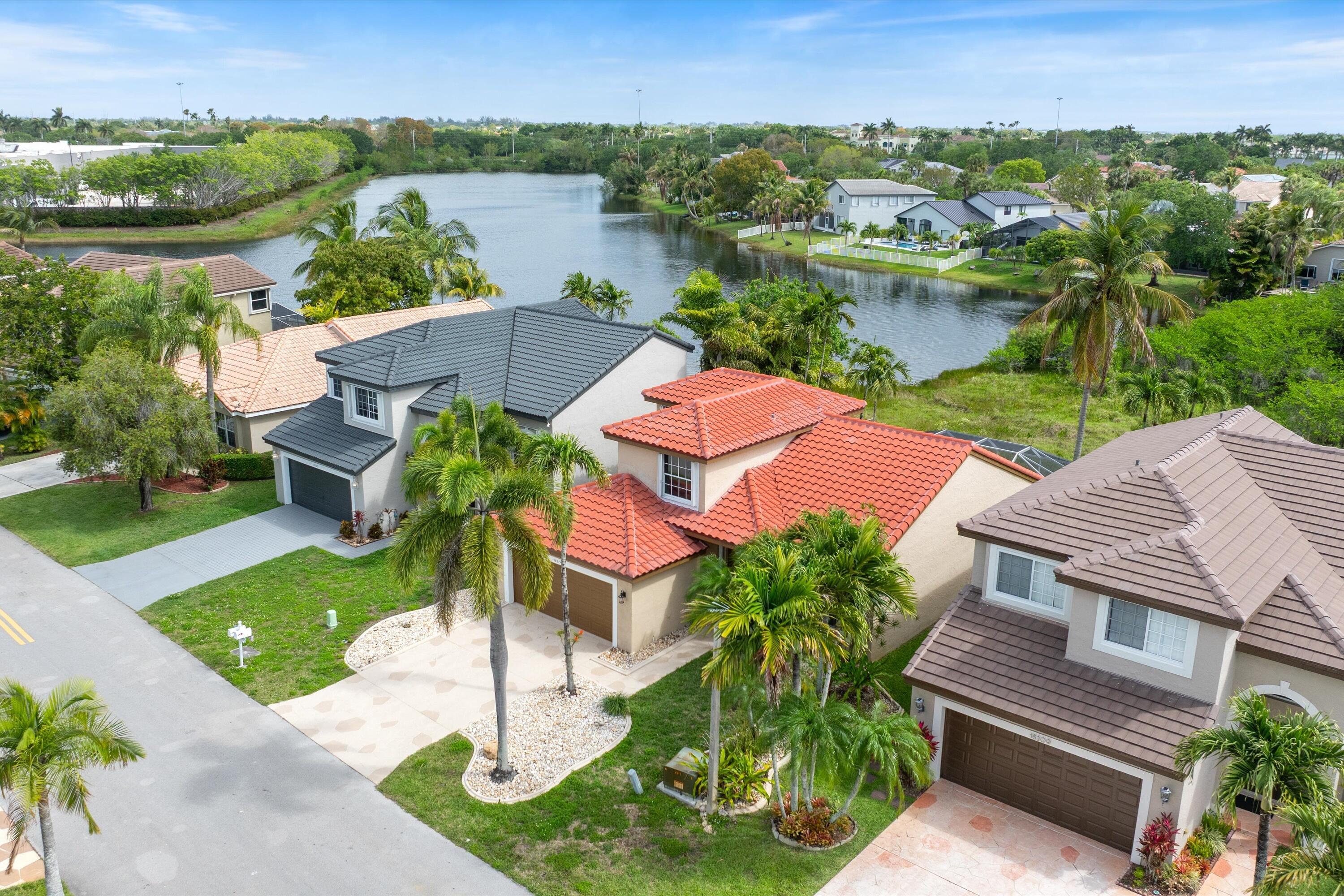 SILVER LAKES AT PEMBROKE PINES - Residential