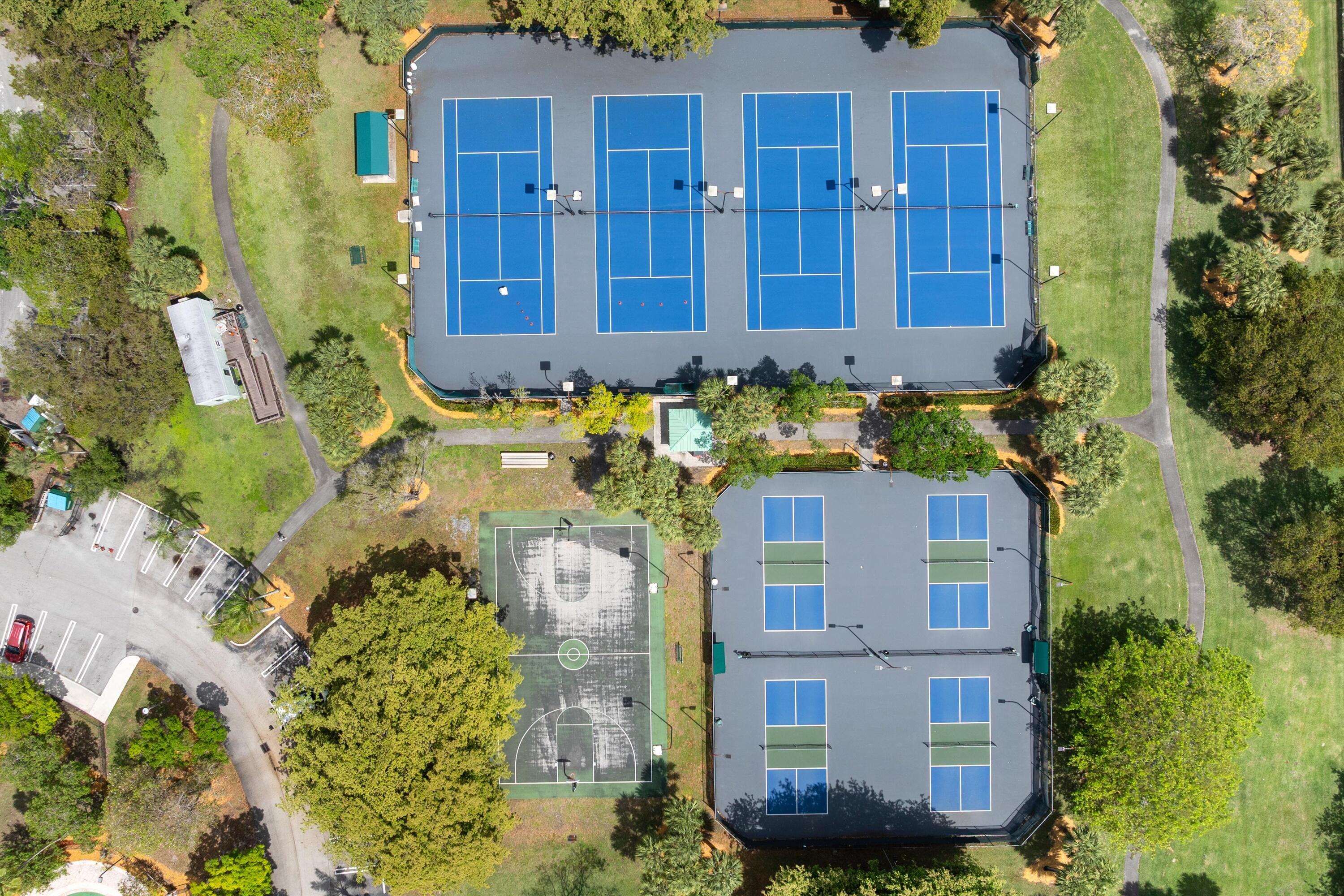 SILVER LAKES AT PEMBROKE PINES - Residential