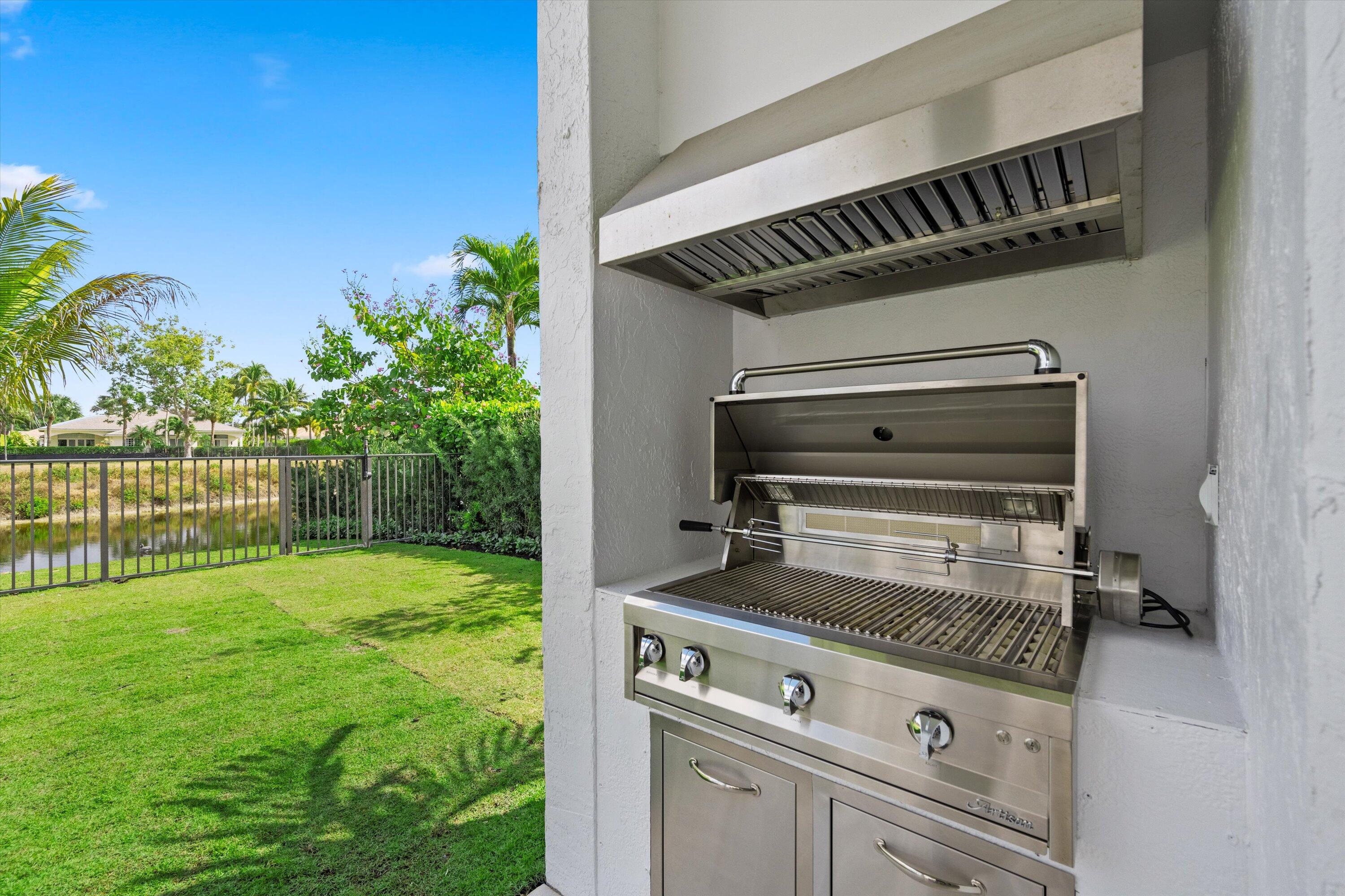 BENT CYPRESS - Residential