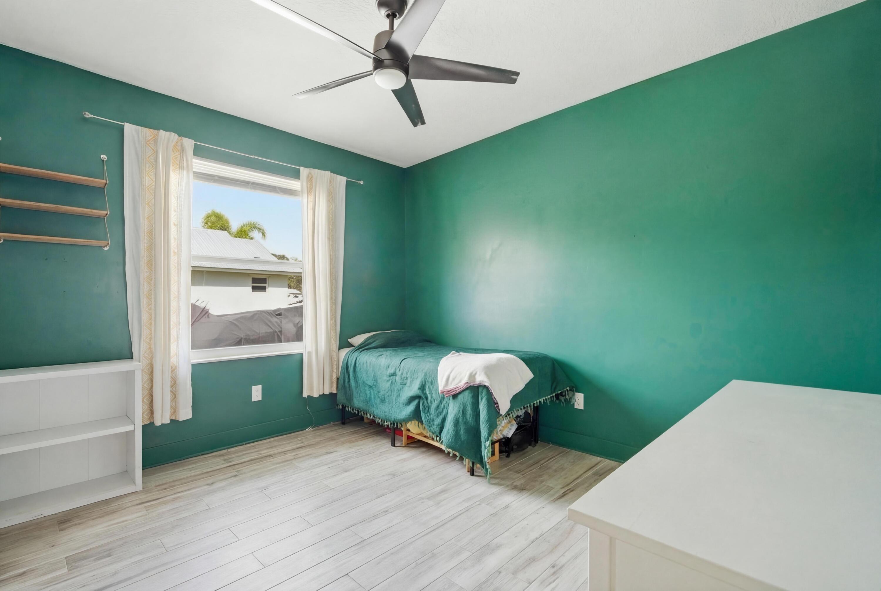 SOUTHERN OAK ESTATES - Residential